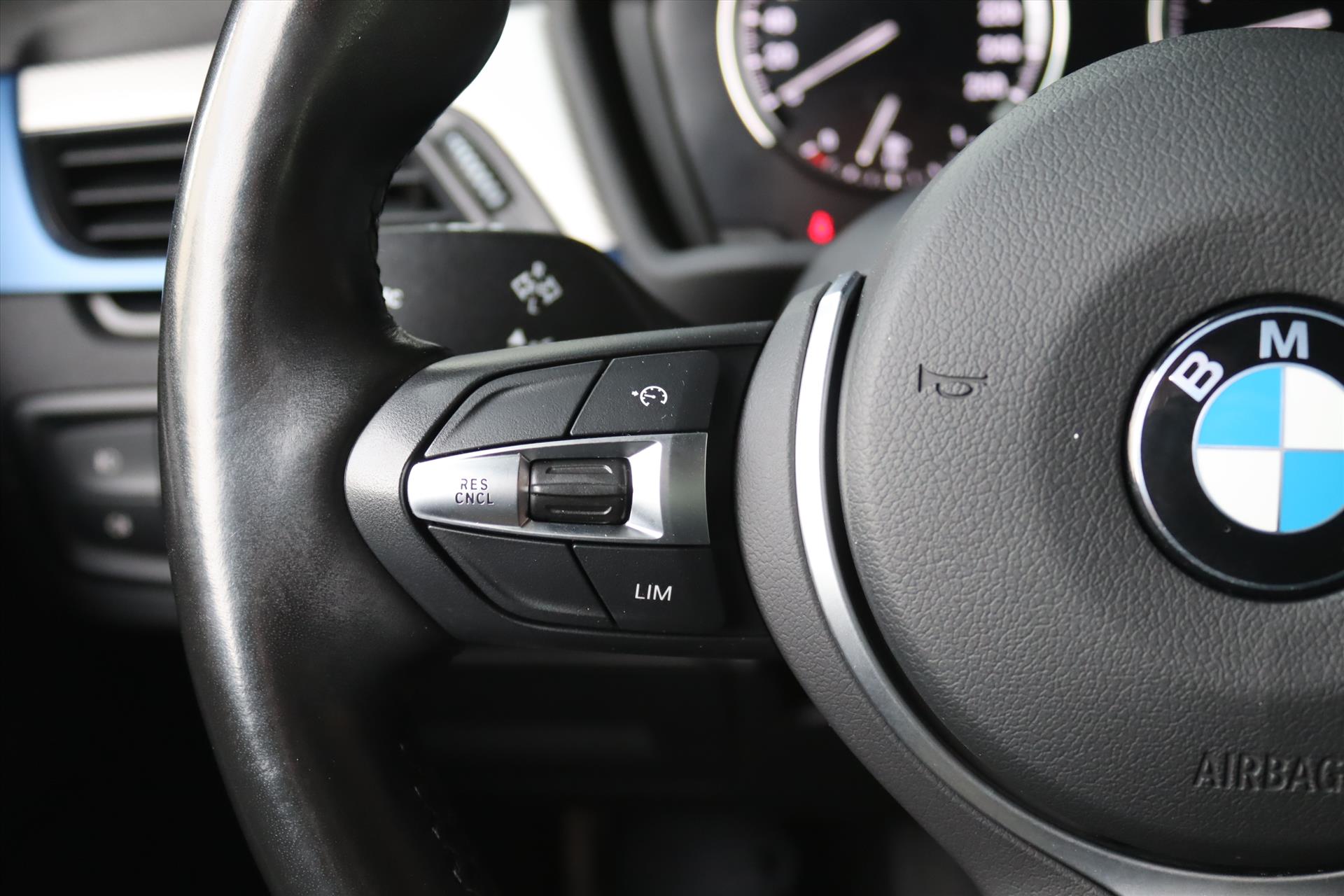 Foto van BMW X1 Xdrive25e