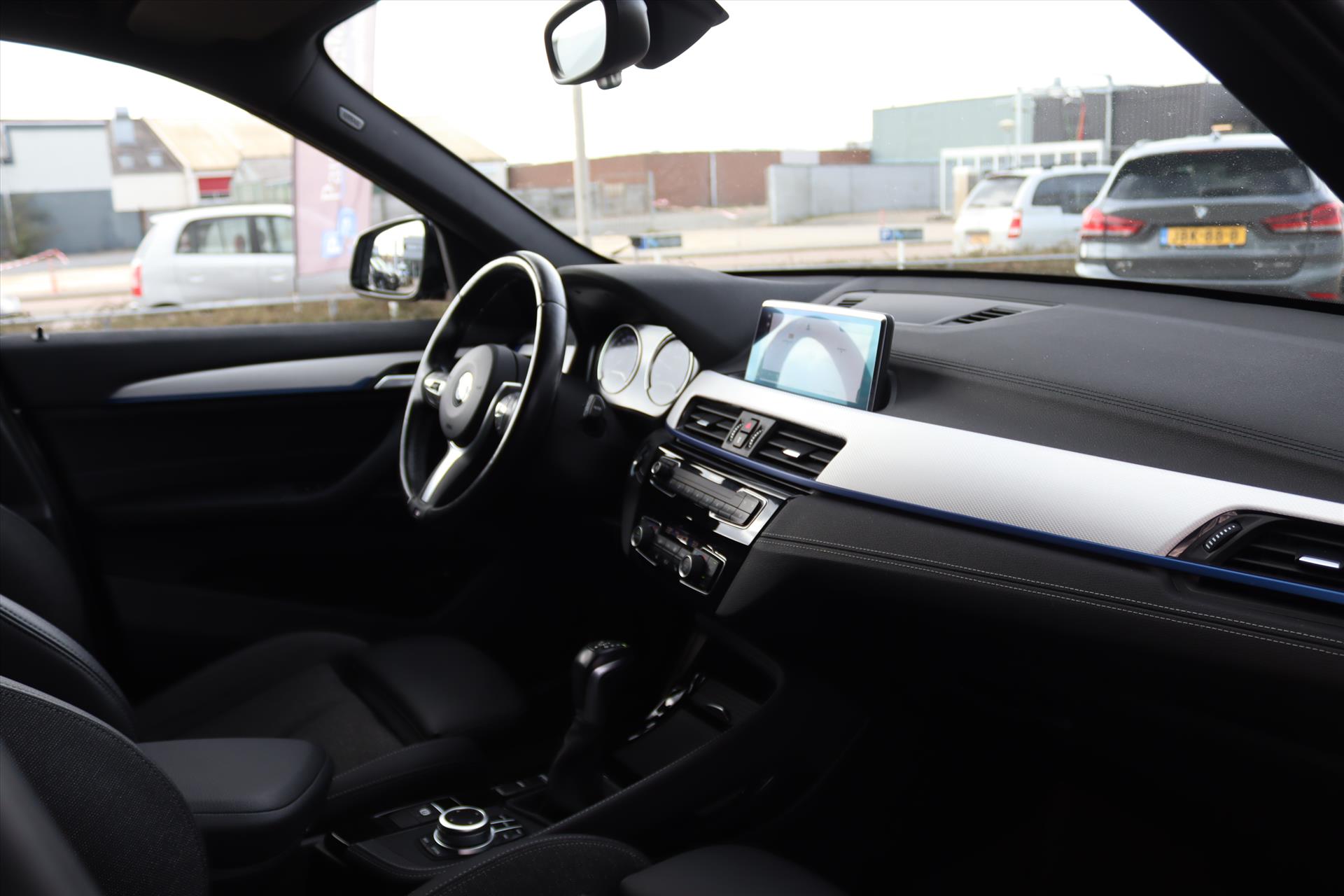 Foto van BMW X1 Xdrive25e