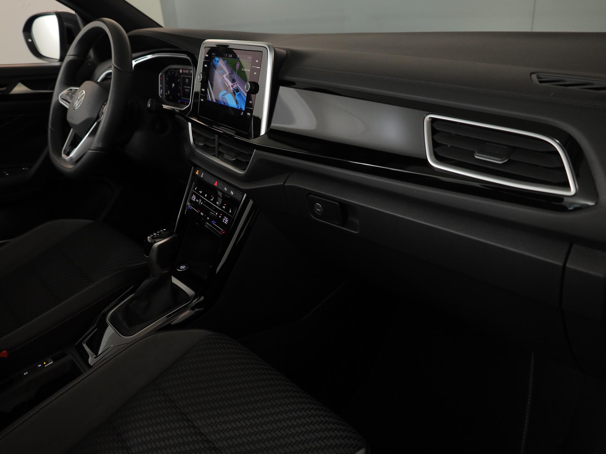 Foto van Volkswagen T-roc Cabrio