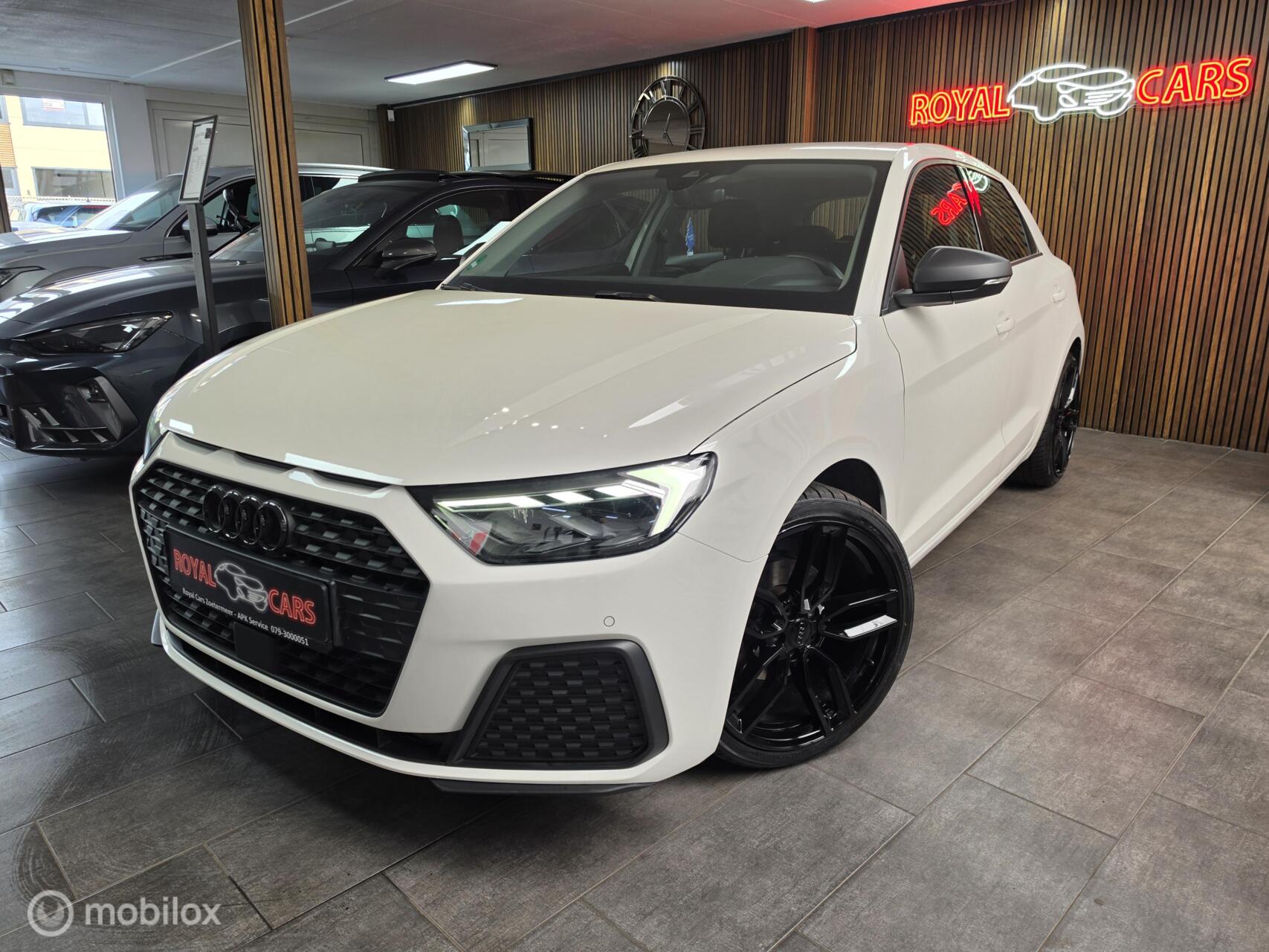 Audi A1 Sportback 35 TFSI /Lane Assist. / Carplay/ Led paket 2022 - voorkant