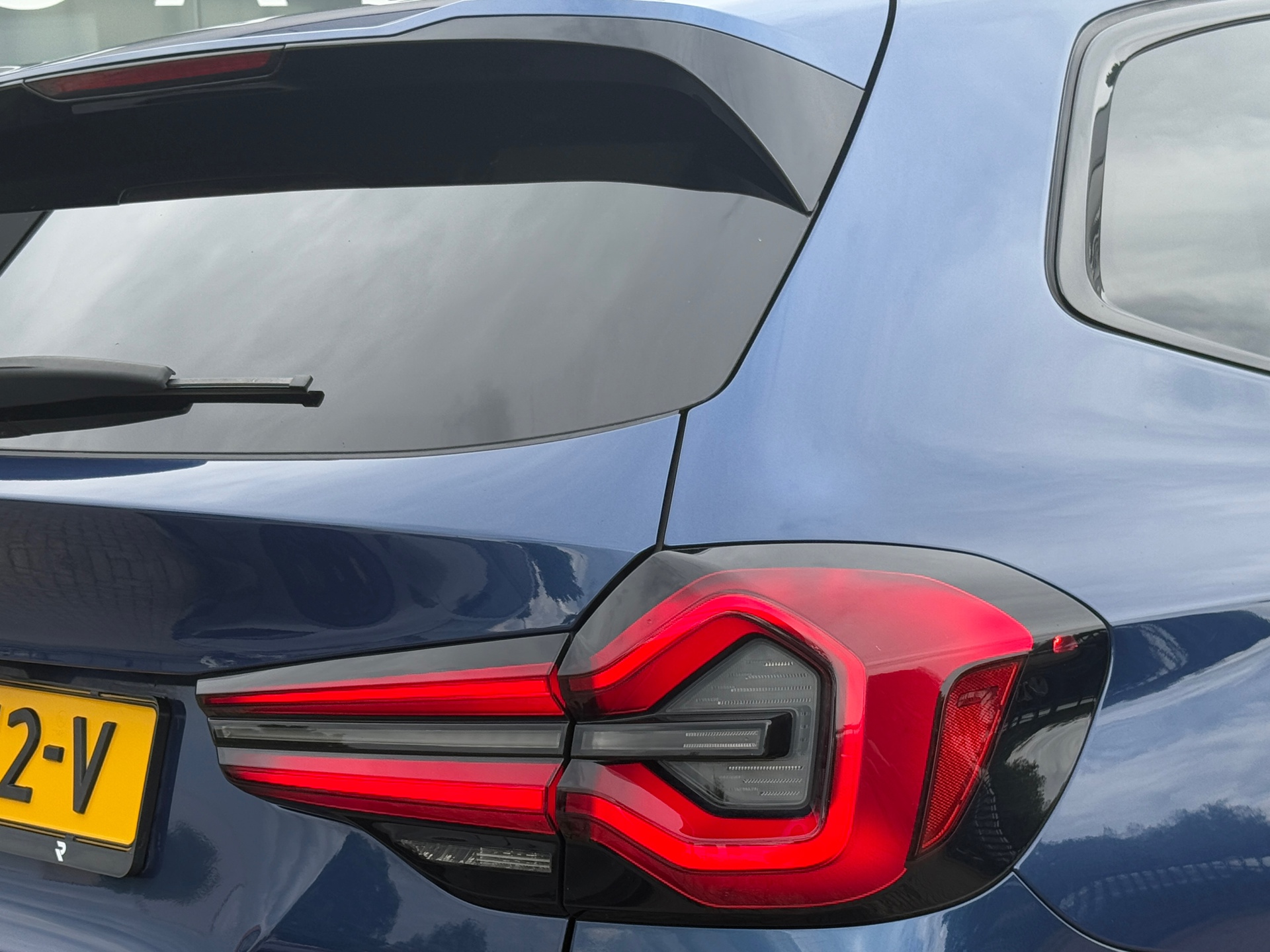 Foto van BMW Ix3