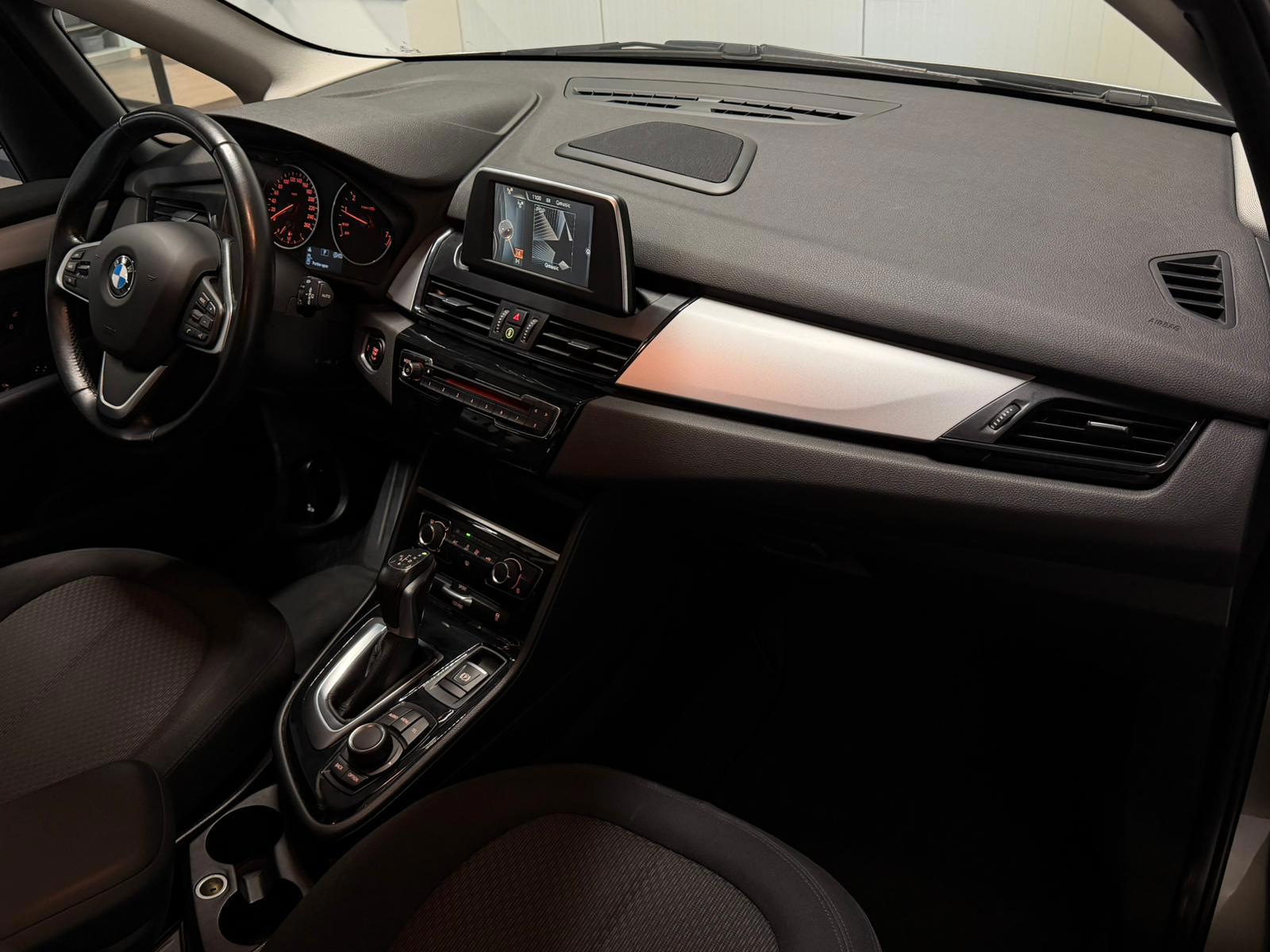 Foto van BMW 218i Active Tourer