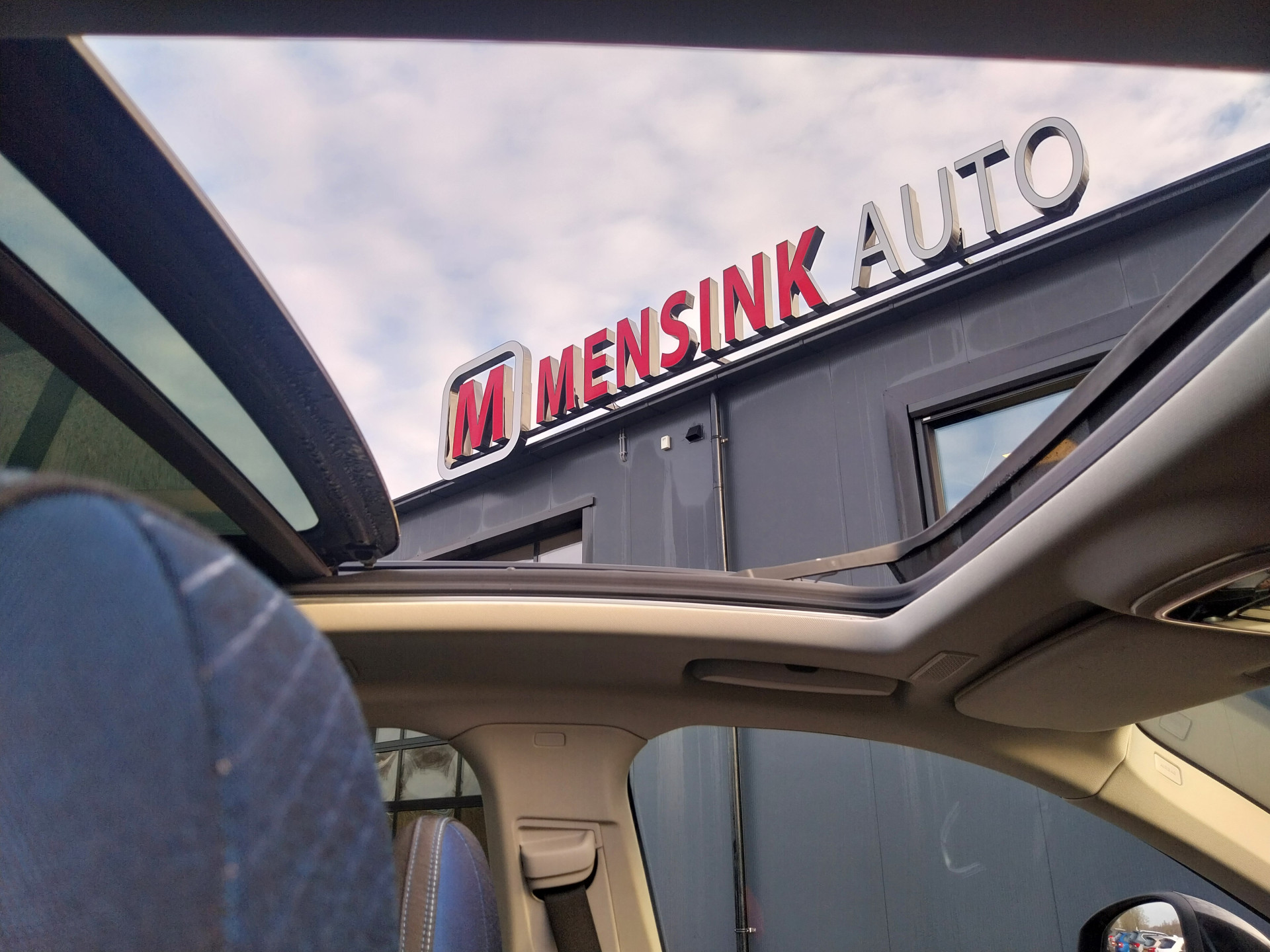 Foto van LYNK & Co 01