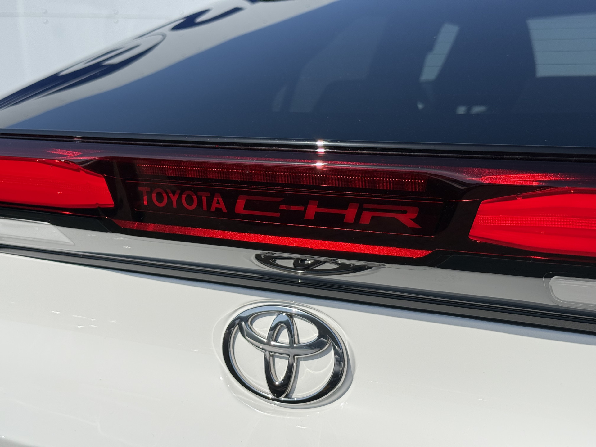 Foto van Toyota C-hr