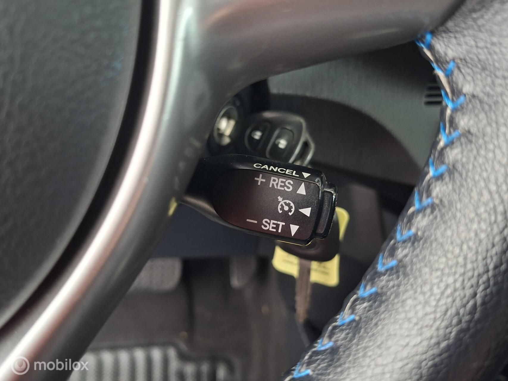 Foto van Toyota Toyota Yaris Hybrid