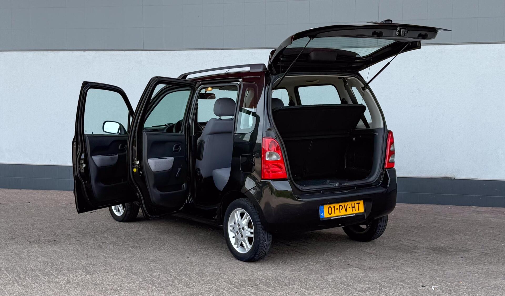 Foto van Suzuki Wagon R