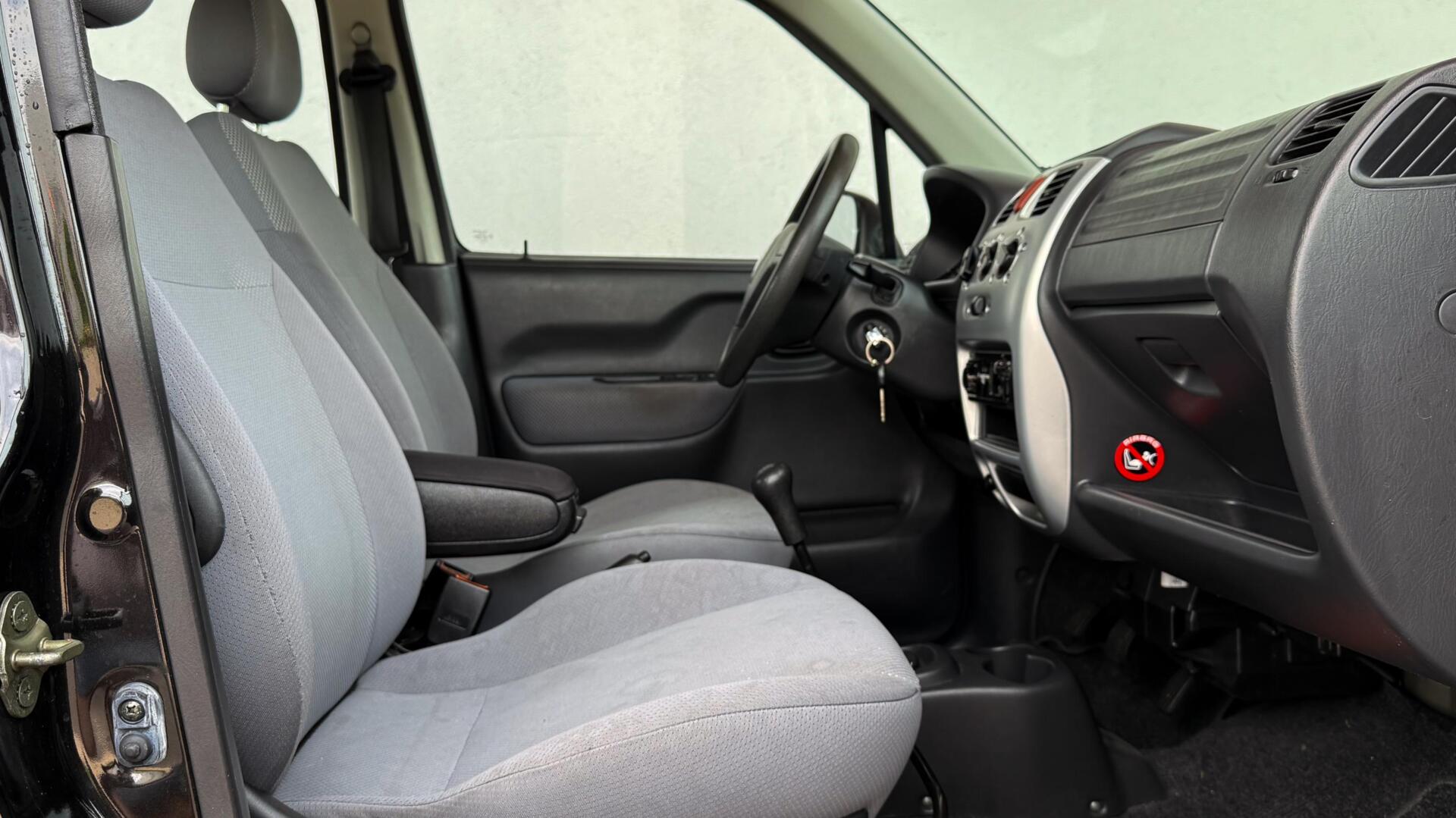 Foto van Suzuki Wagon R
