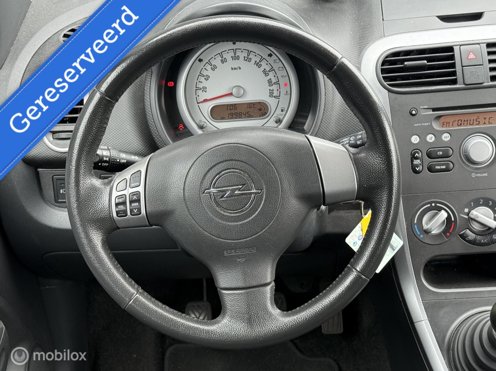 Foto van Opel Agila