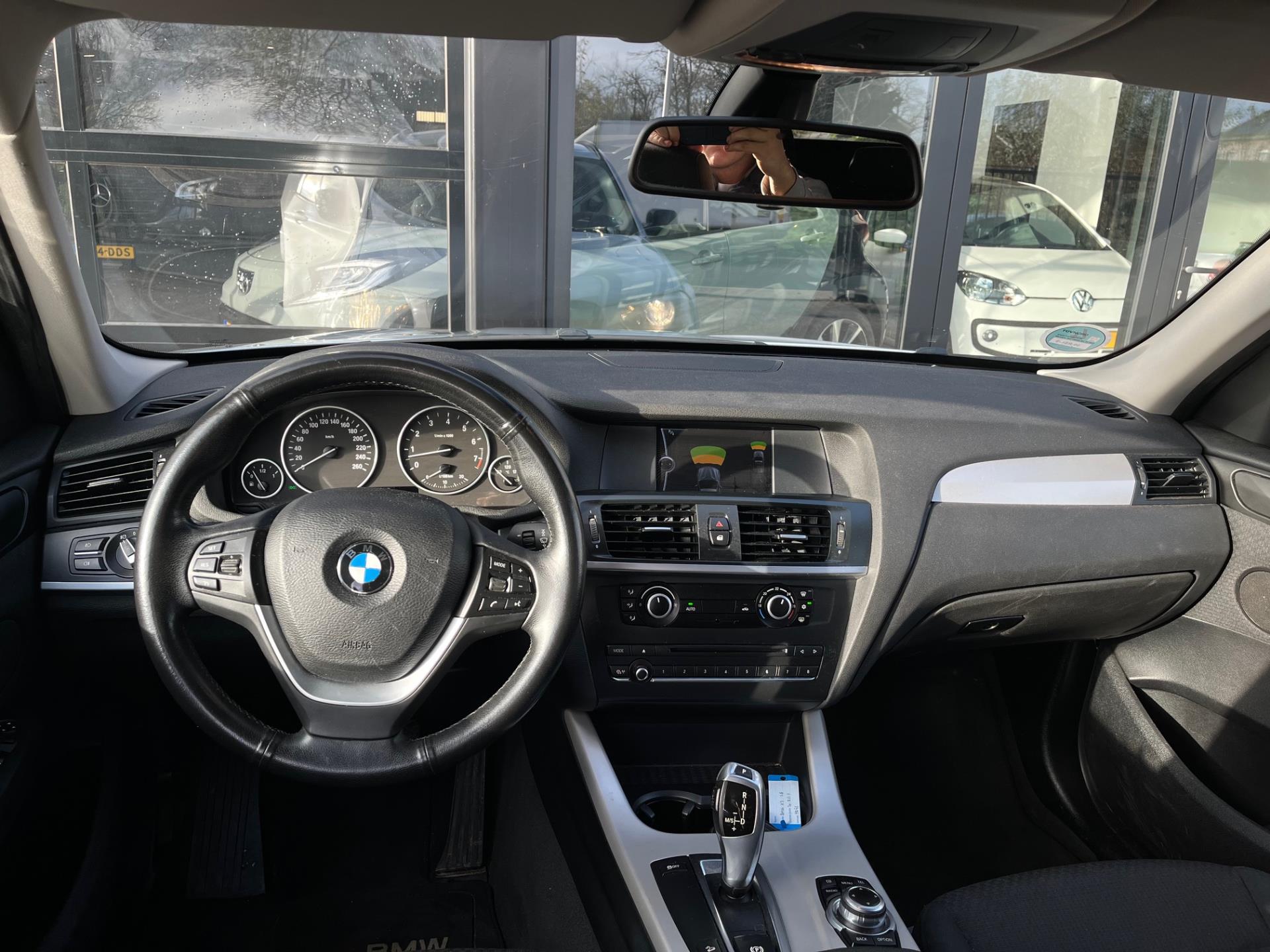 Foto van BMW X3 Xdrive28i