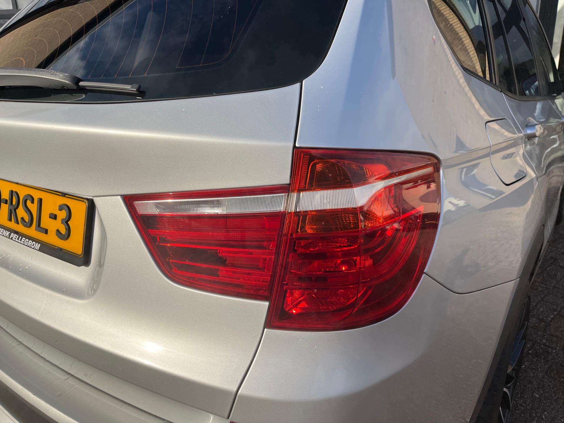 Foto van BMW X3 Xdrive28i