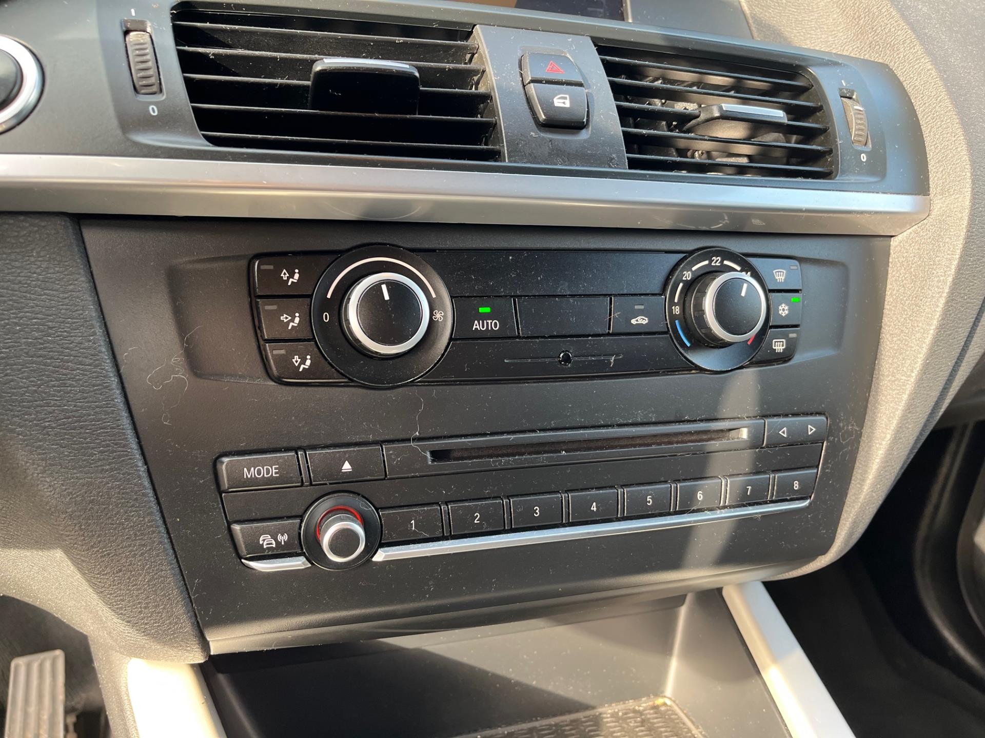 Foto van BMW X3 Xdrive28i