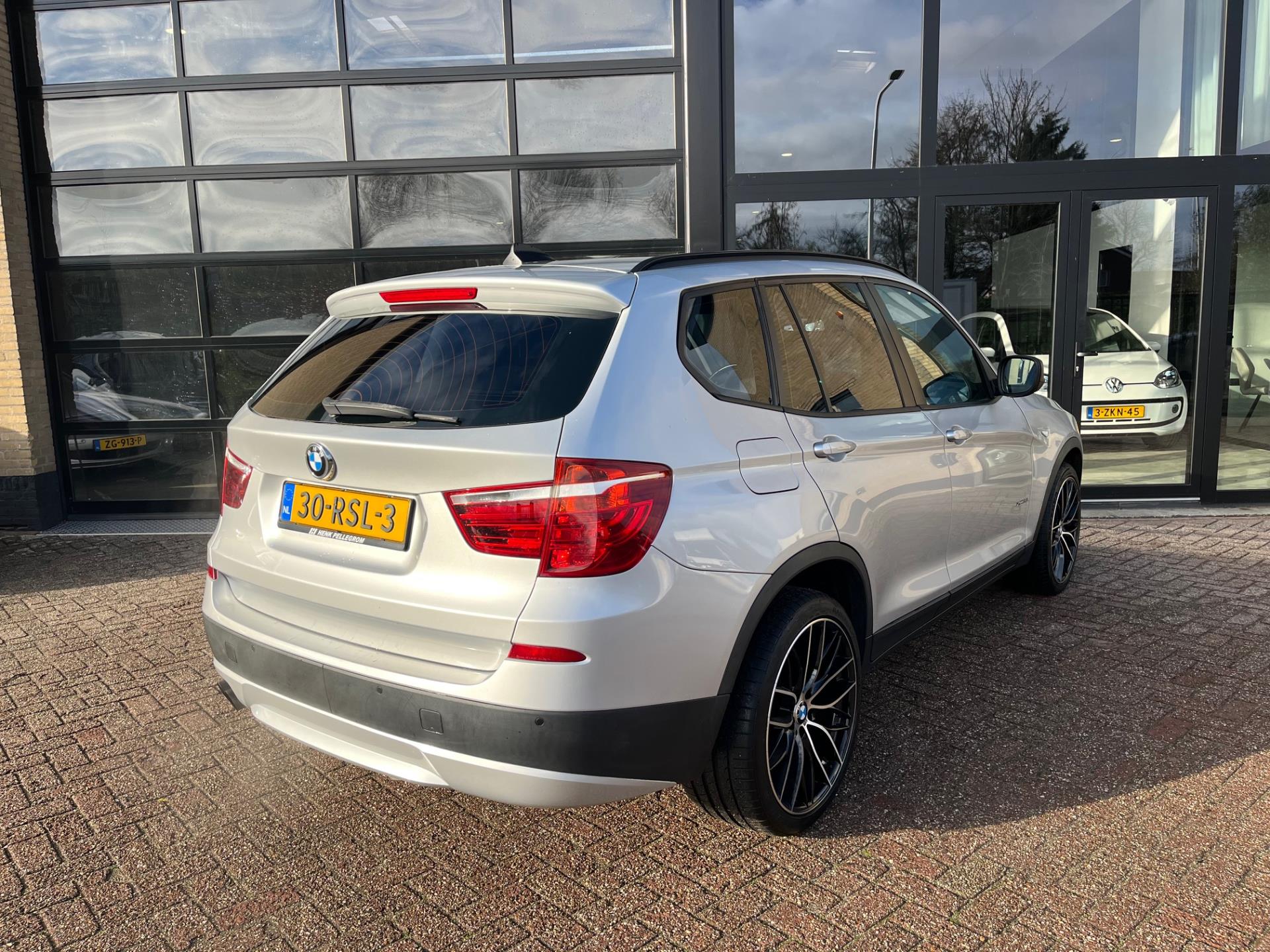 Foto van BMW X3 Xdrive28i