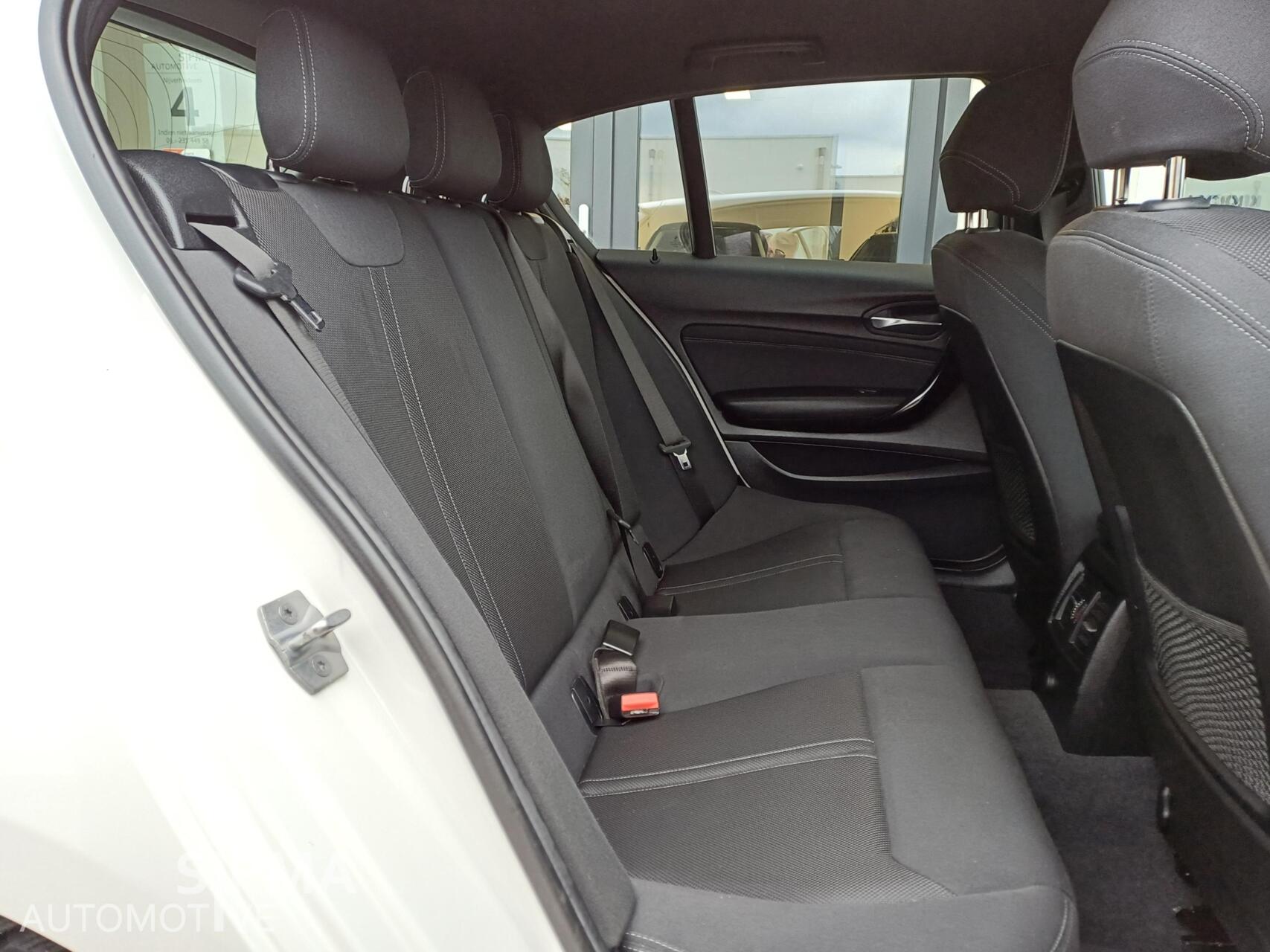 Foto van BMW 118i