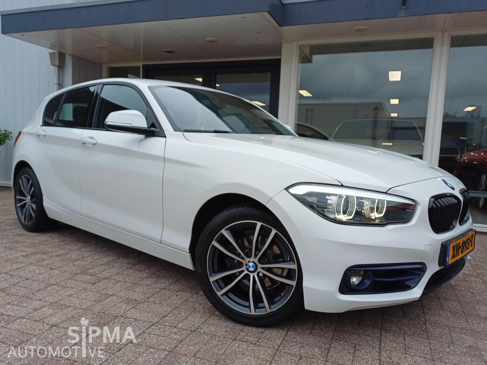 BMW 118i 118i Executive/ Led/ 116dkm/ Navi/ Pdc/ 2019 - voorkant