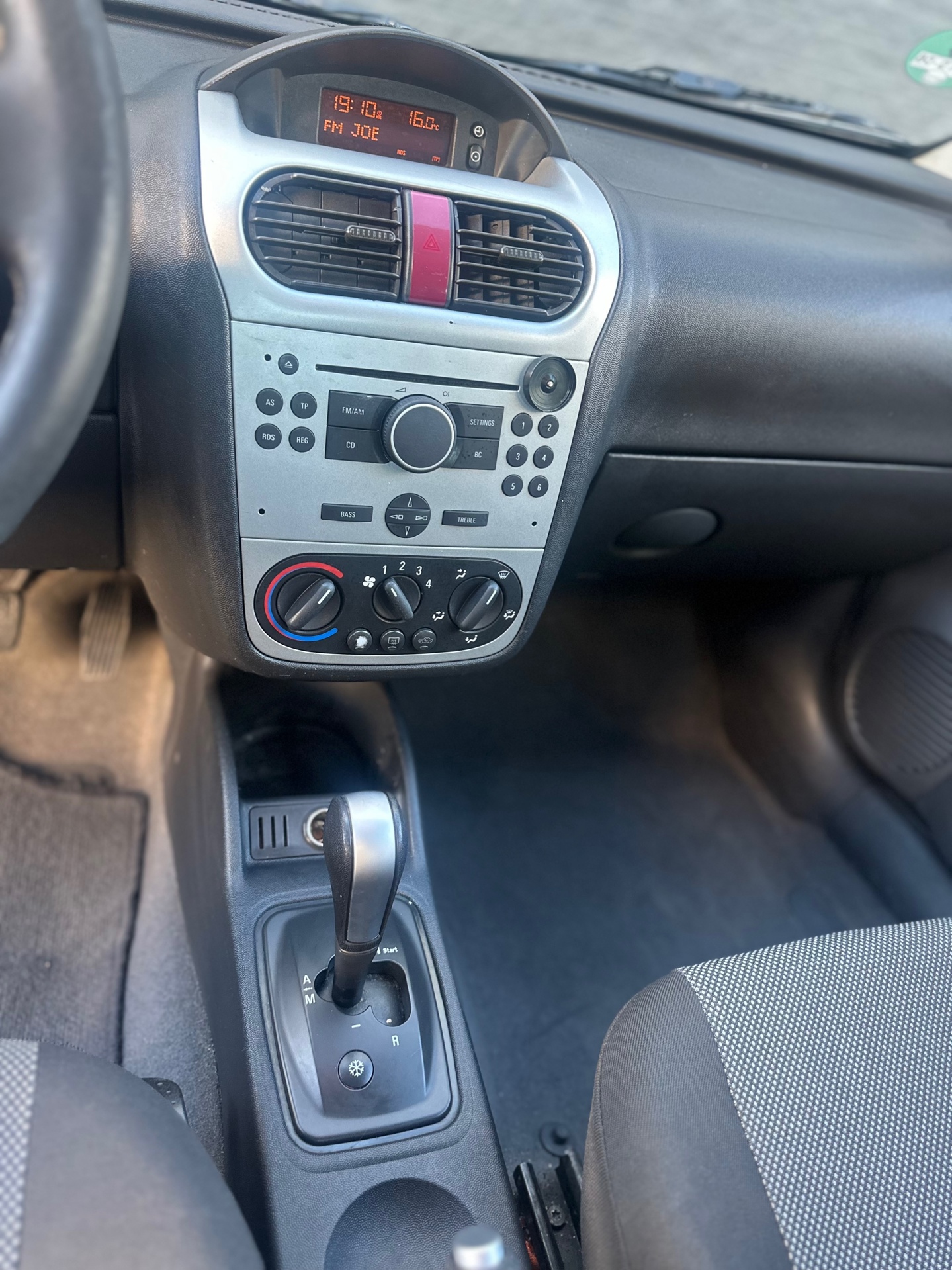 Foto van Opel Corsa-c