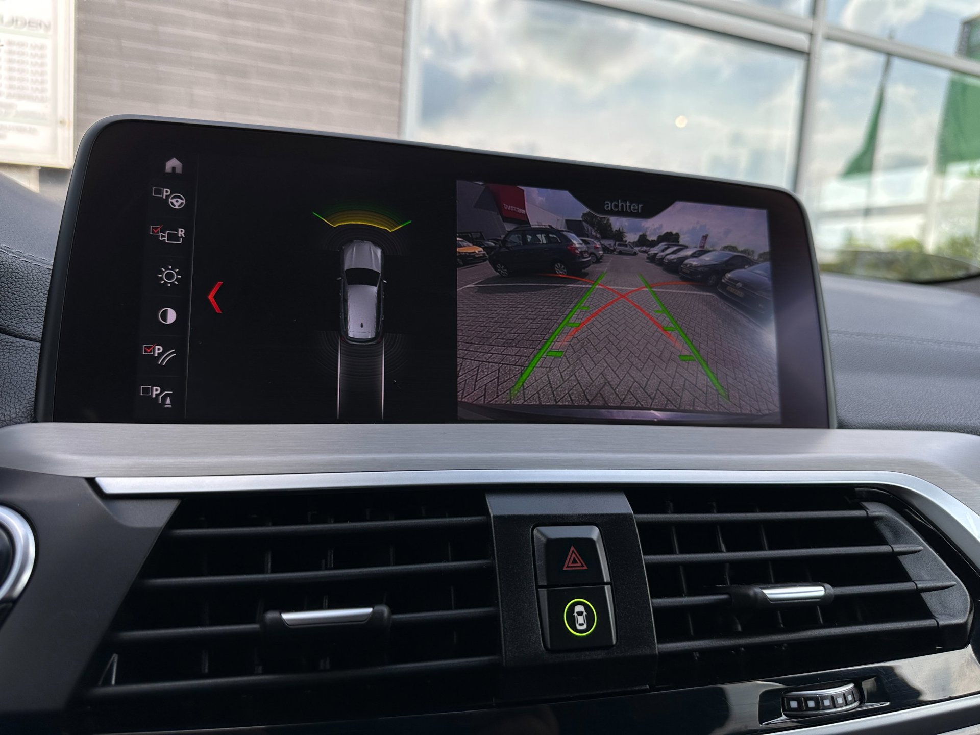 Foto van BMW X3 Xdrive20i