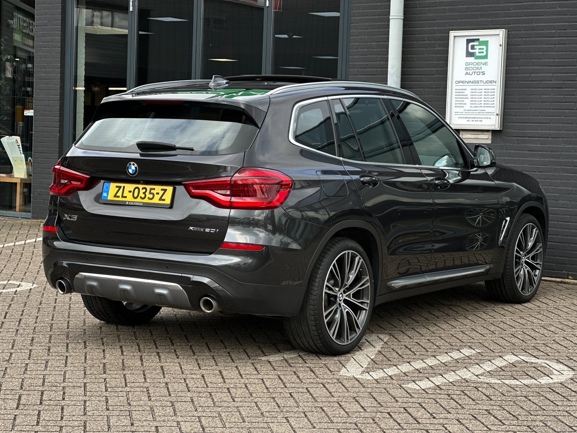 Foto van BMW X3 Xdrive20i