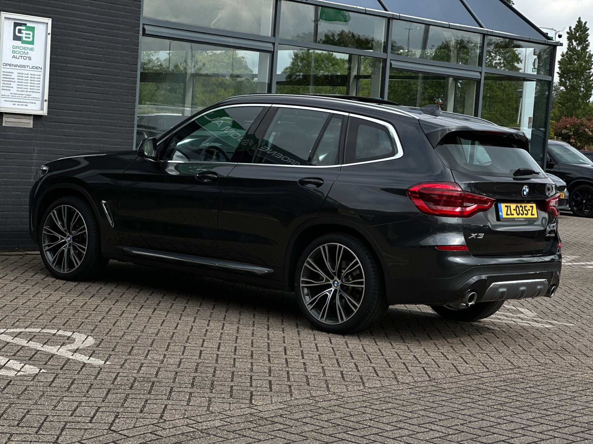 Foto van BMW X3 Xdrive20i