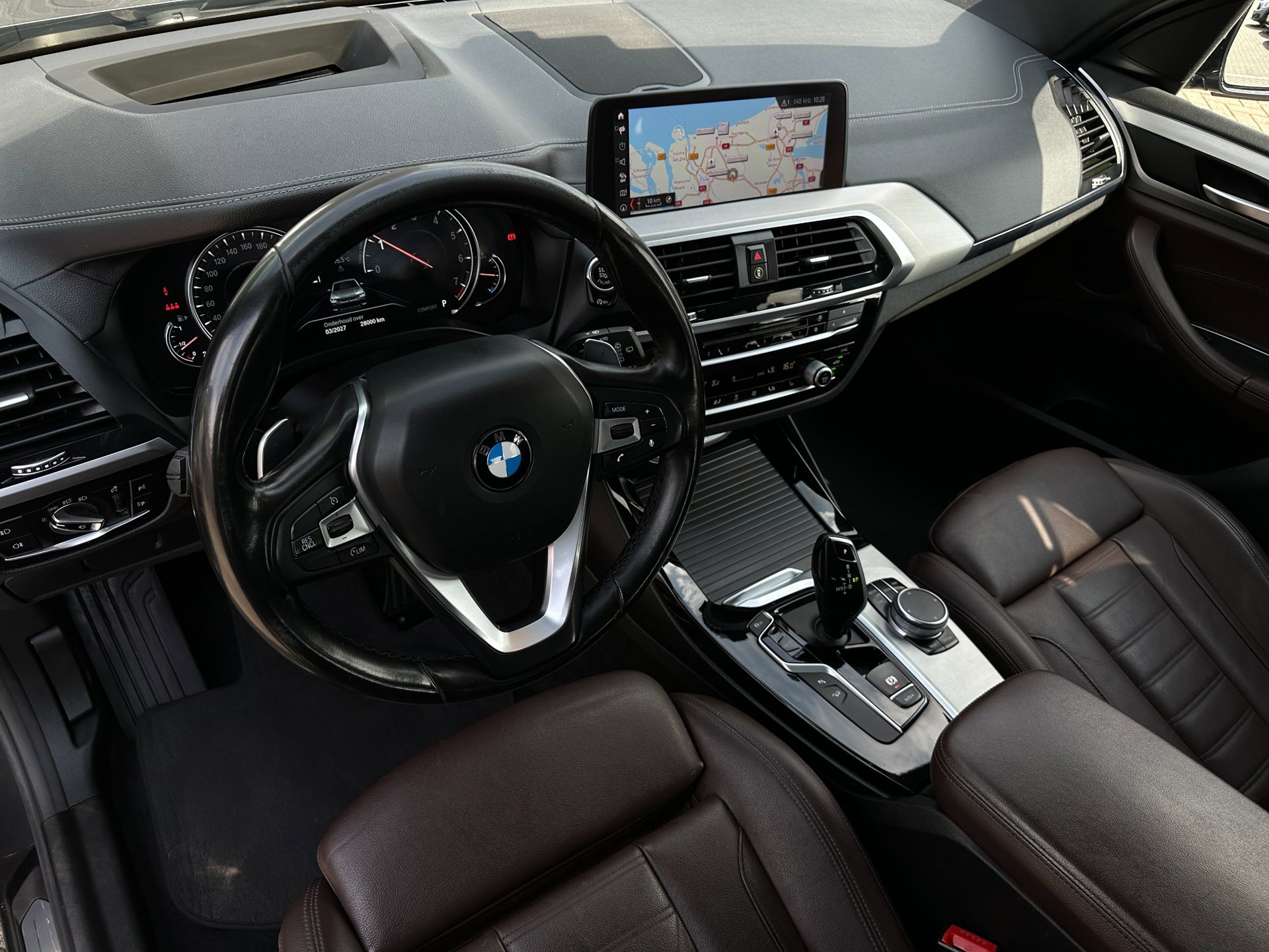 Foto van BMW X3 Xdrive20i