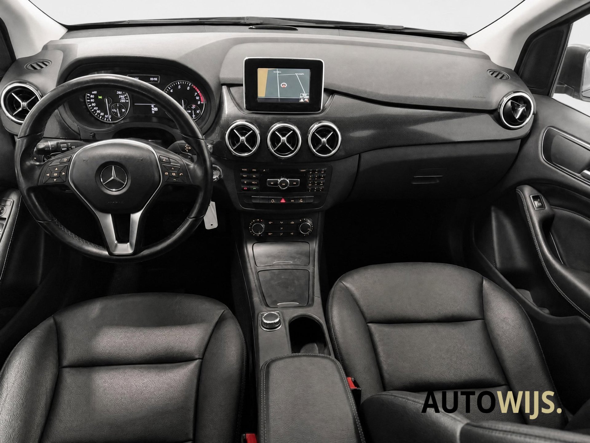 Foto van Mercedes-Benz B 180