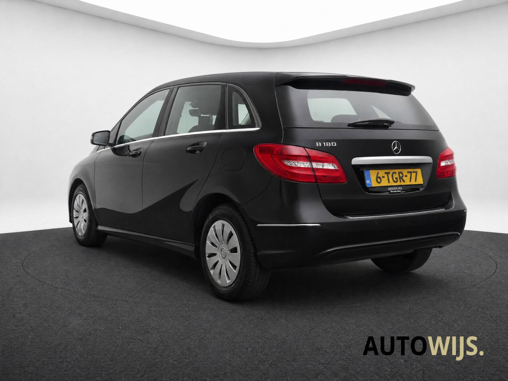 Foto van Mercedes-Benz B 180