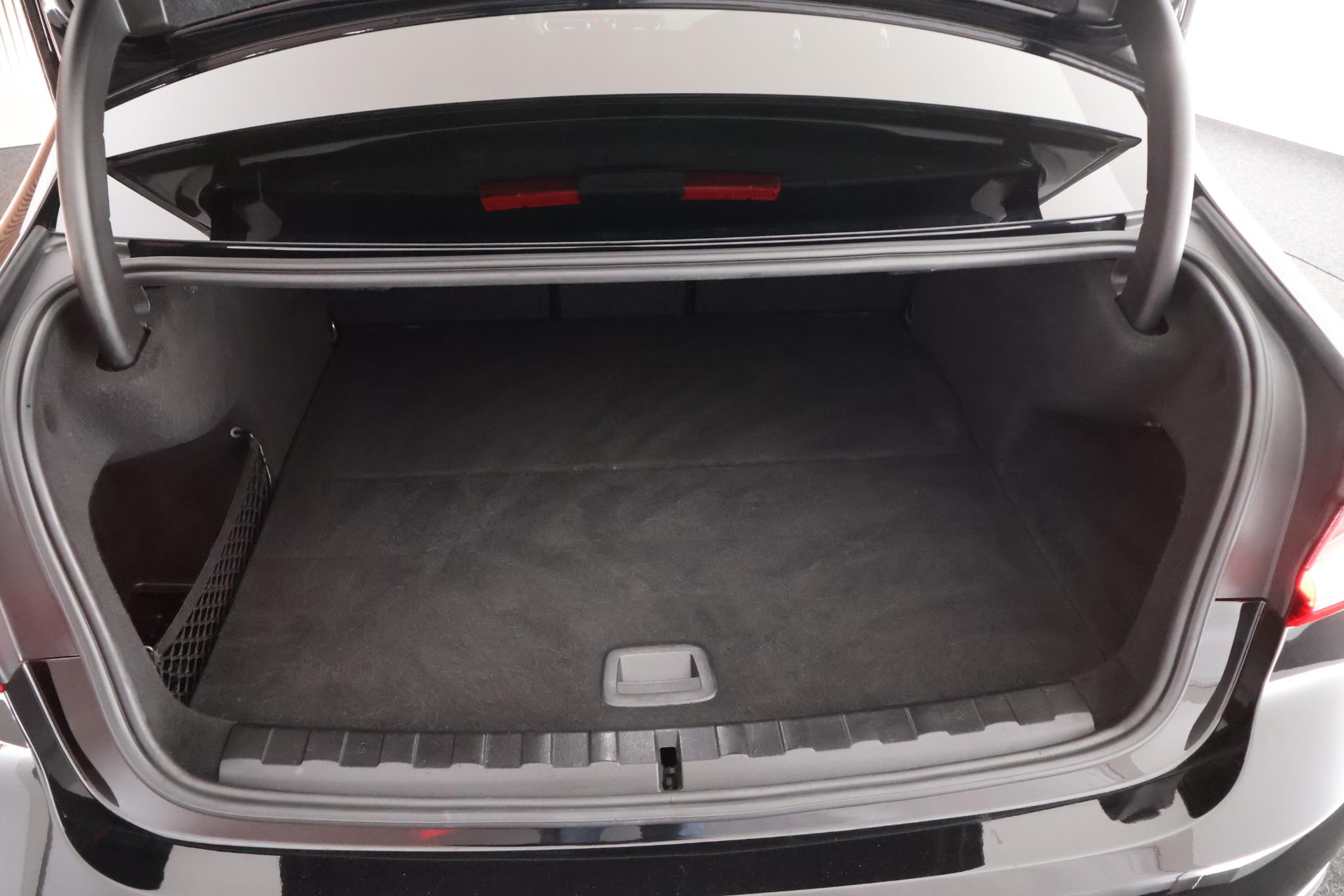 Foto van BMW 330e
