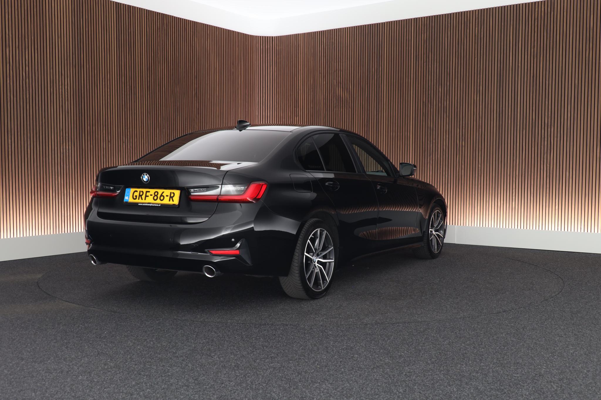 Foto van BMW 330e