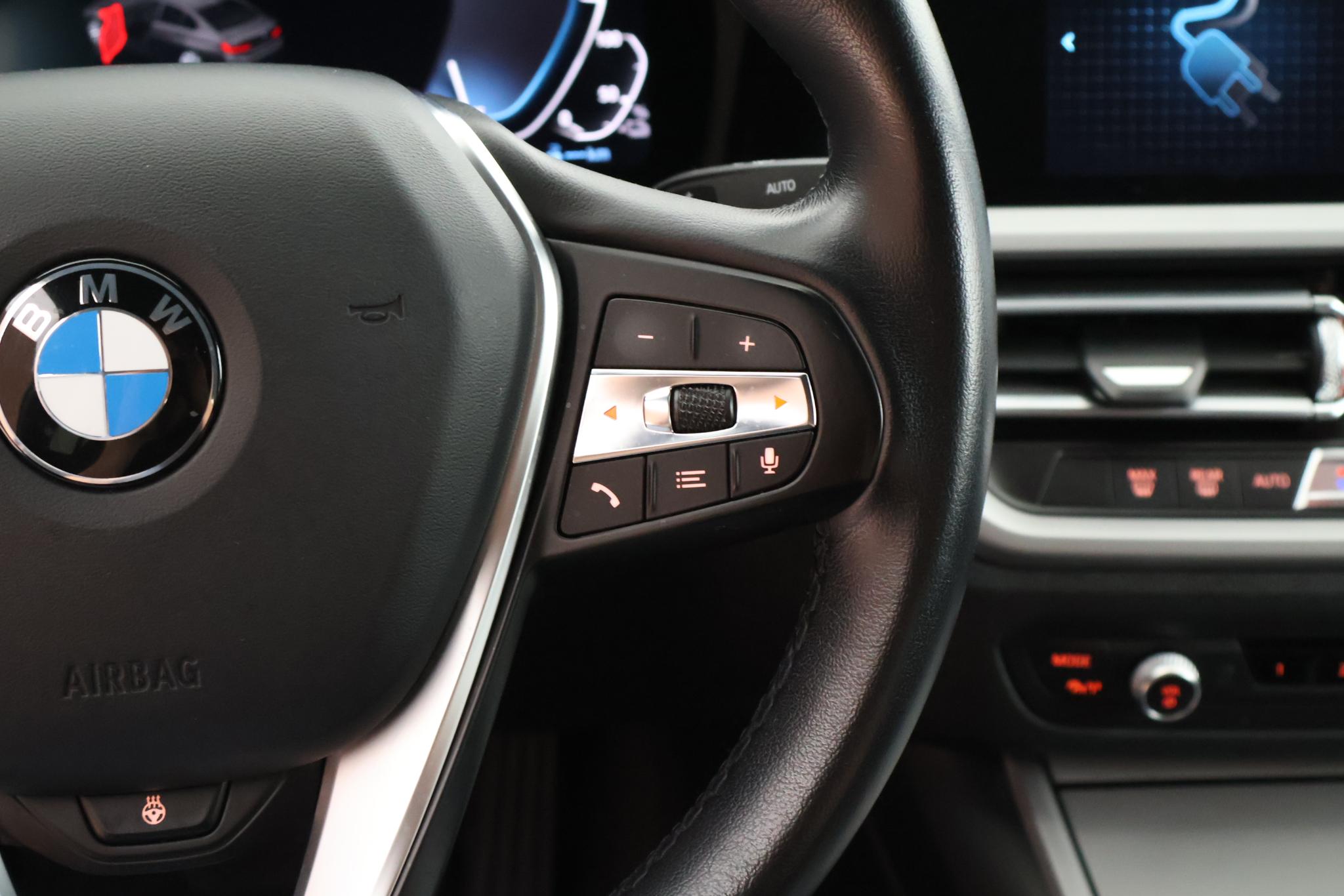 Foto van BMW 330e