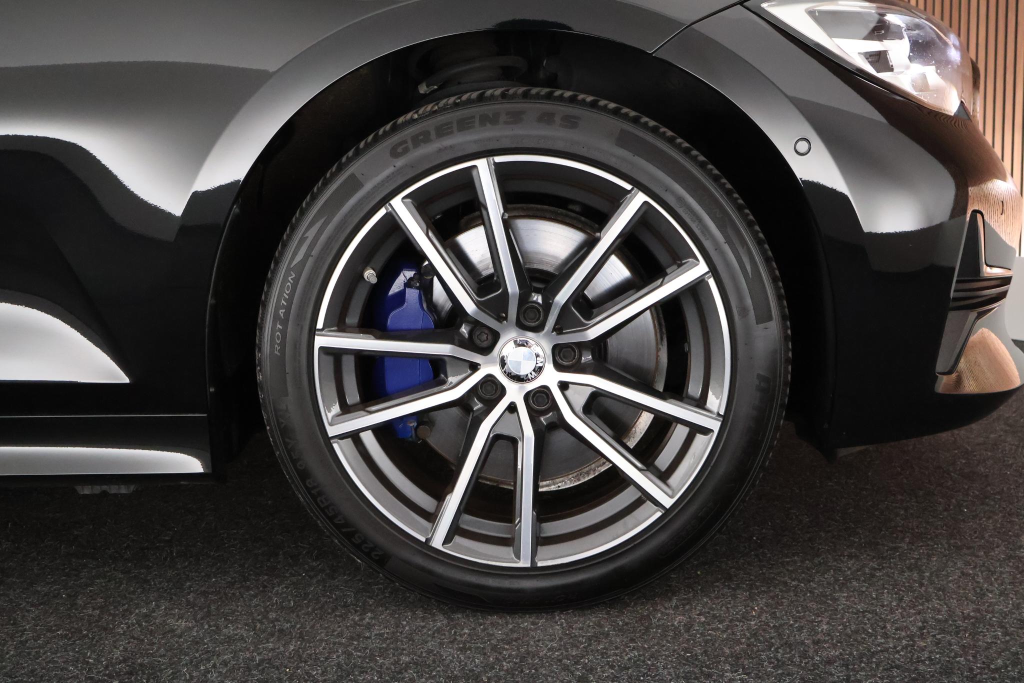 Foto van BMW 330e