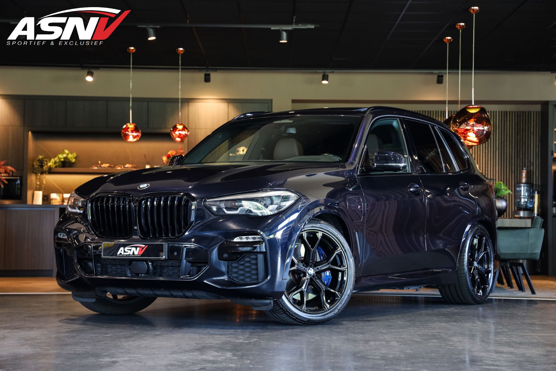 Foto van BMW X5 XDRIVE45E