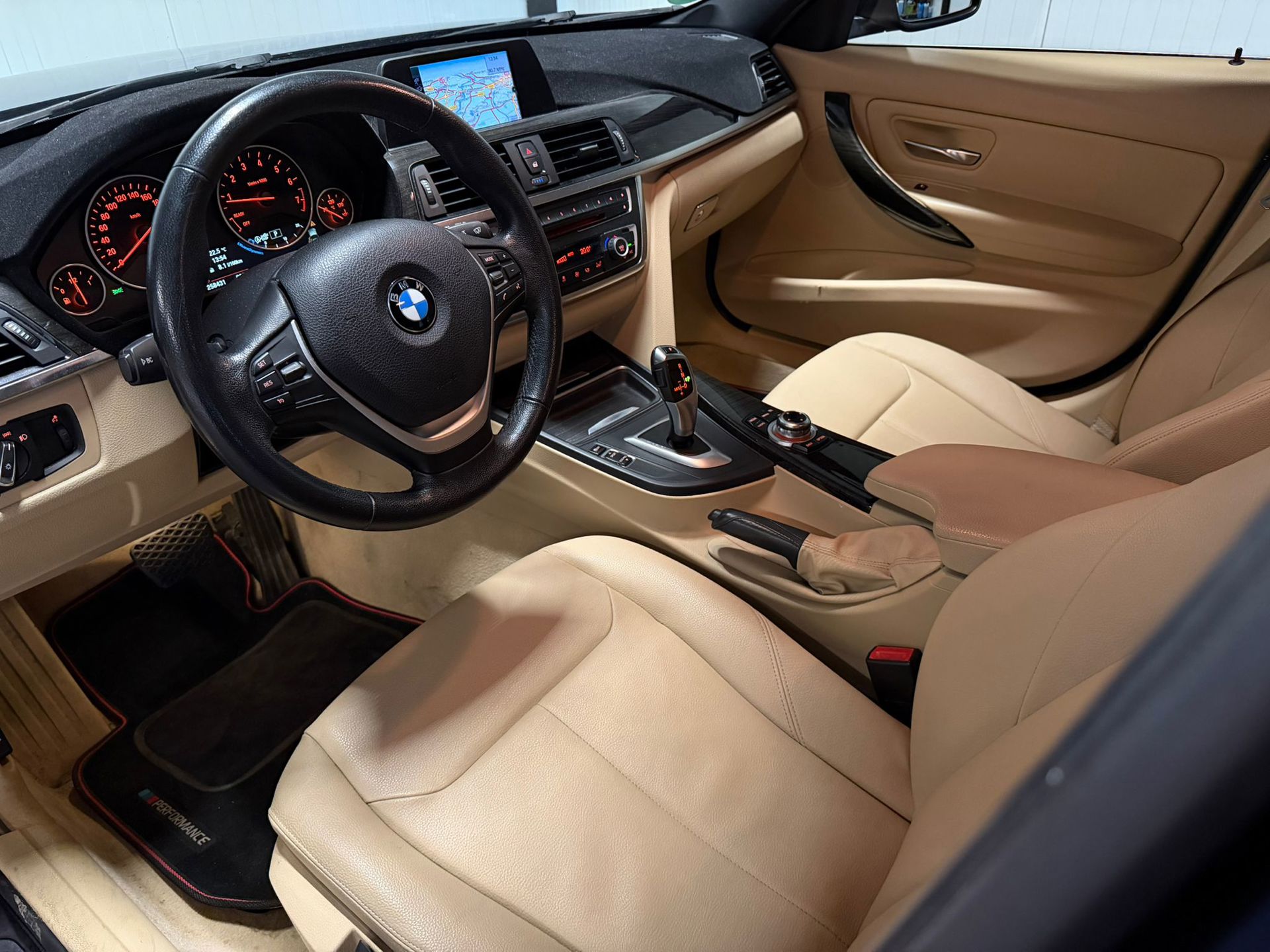 Foto van BMW 320i
