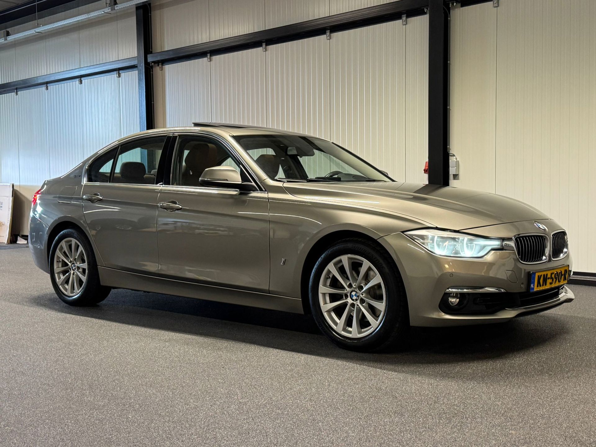 Foto van BMW 330e Iperformance