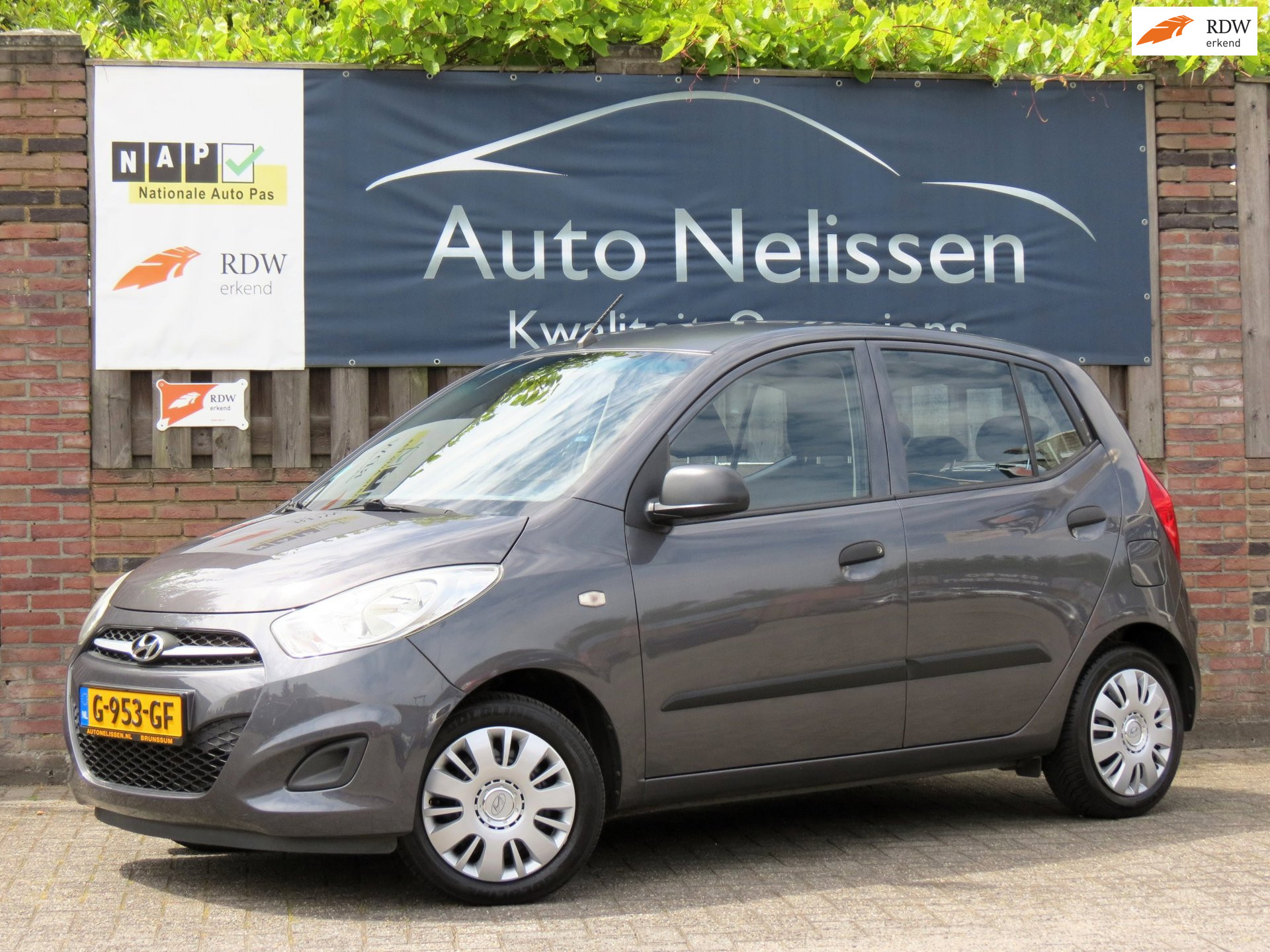 Hyundai I 10 1.0 i-Drive 5 STAR EDITION | NIEUWE TYPE | ALL-SEASON BANDEN | ELEK RAMEN | NIEUWE APK BIJ AFLEVERING | 2012 - voorkant