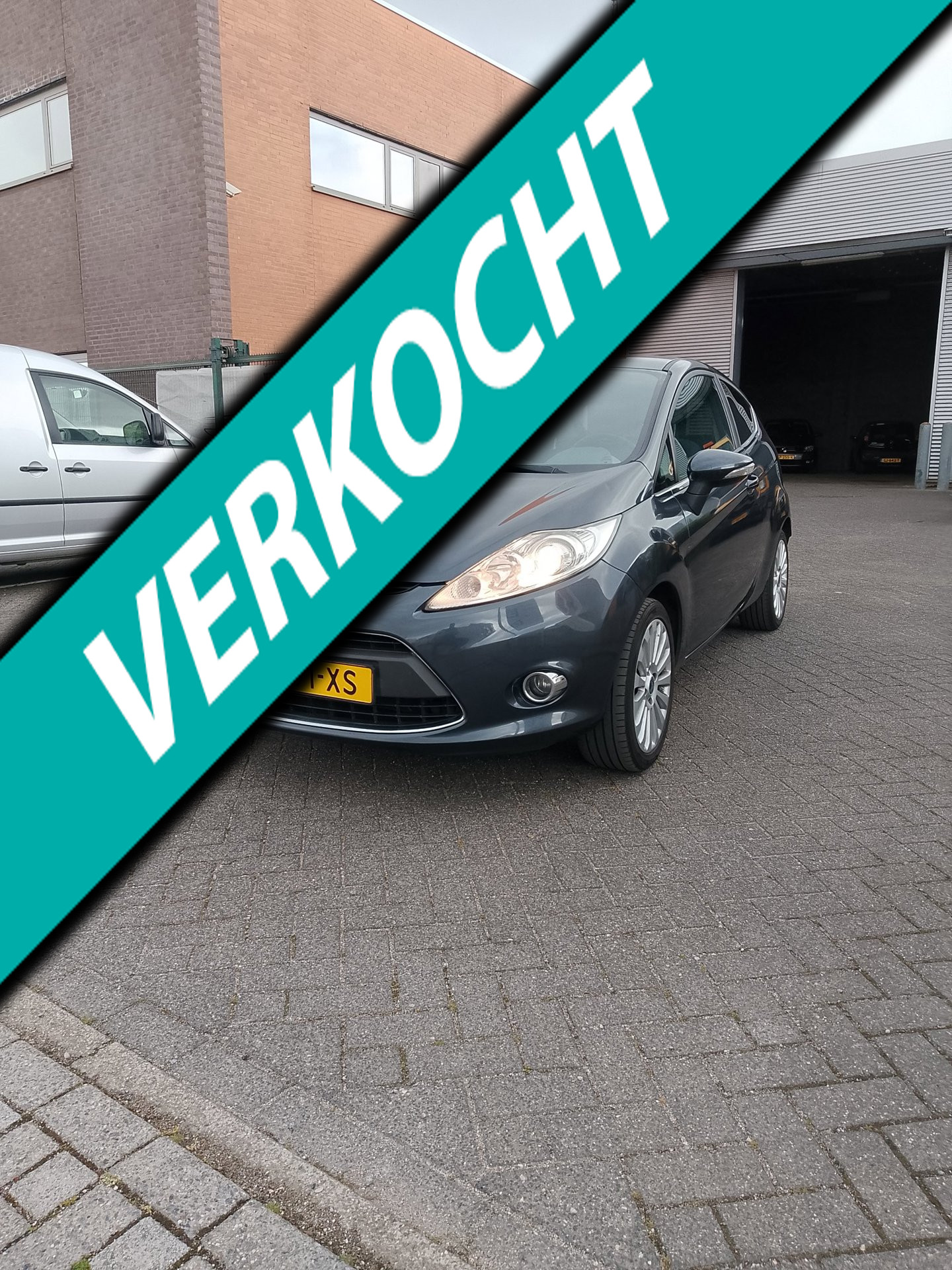Ford Fiesta 1.4 Trend 2010 - voorkant