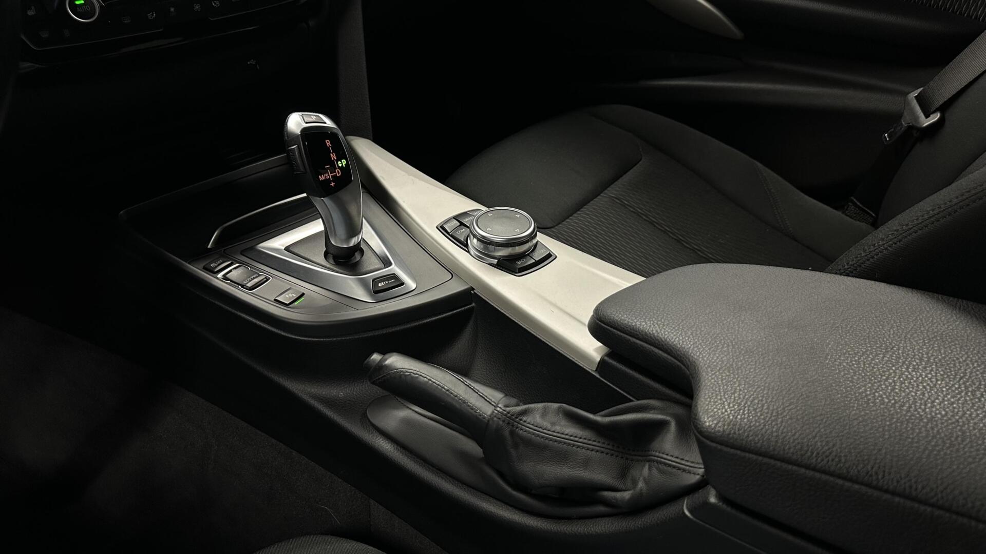 Foto van BMW 330e Iperformance