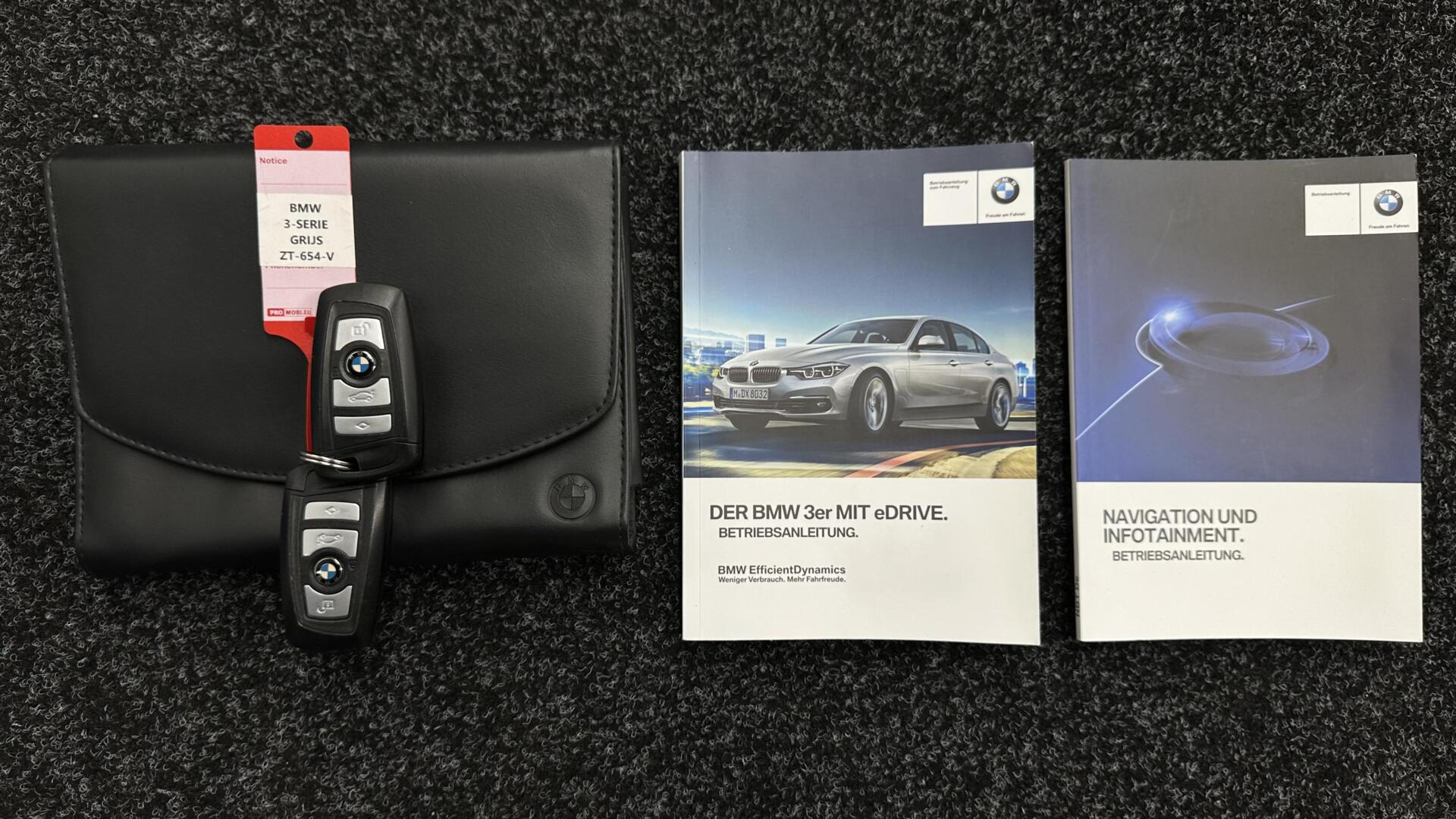 Foto van BMW 330e Iperformance