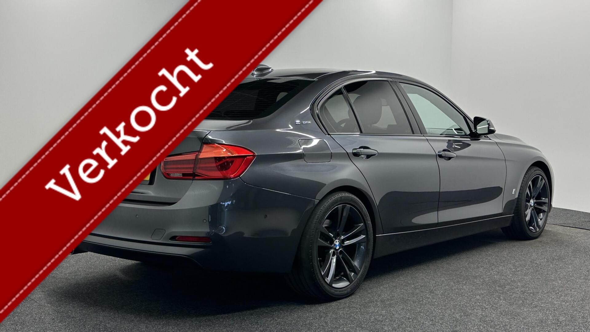 Foto van BMW 330e Iperformance