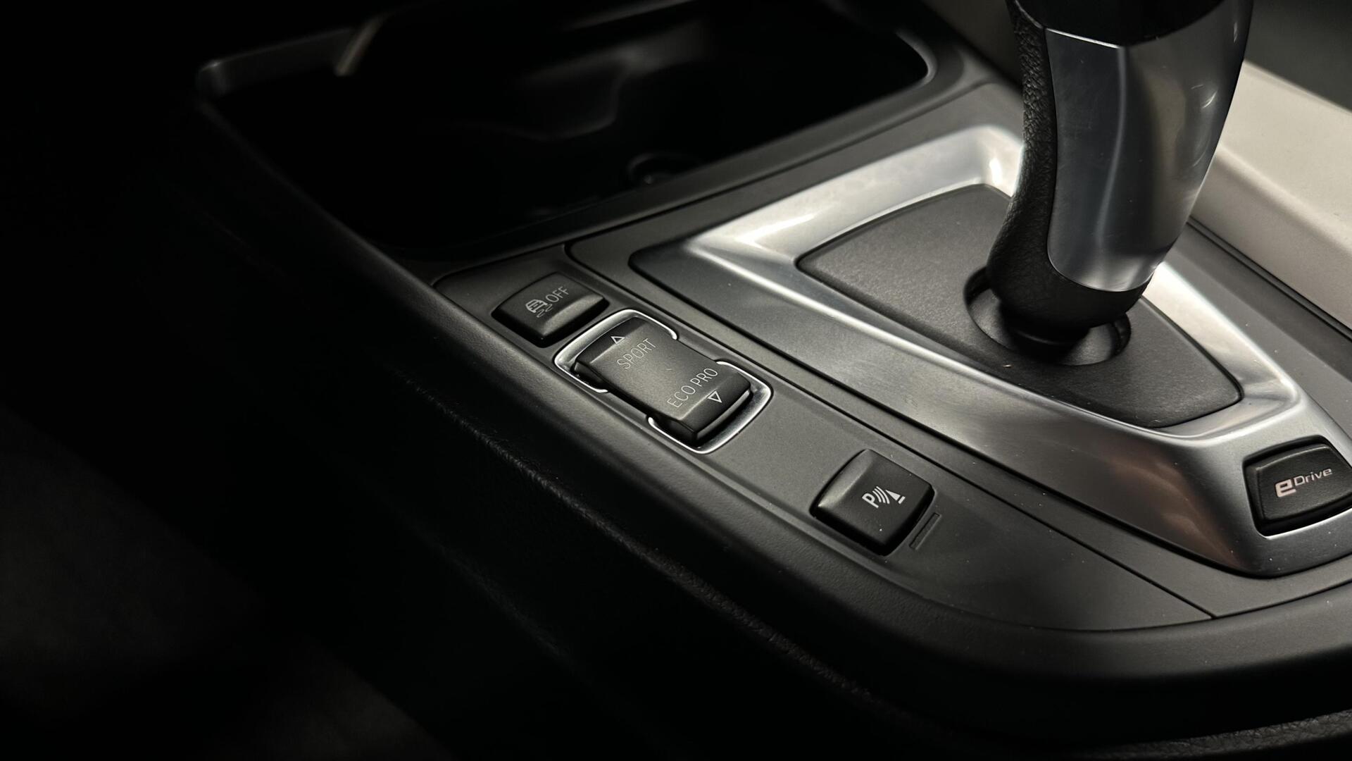 Foto van BMW 330e Iperformance