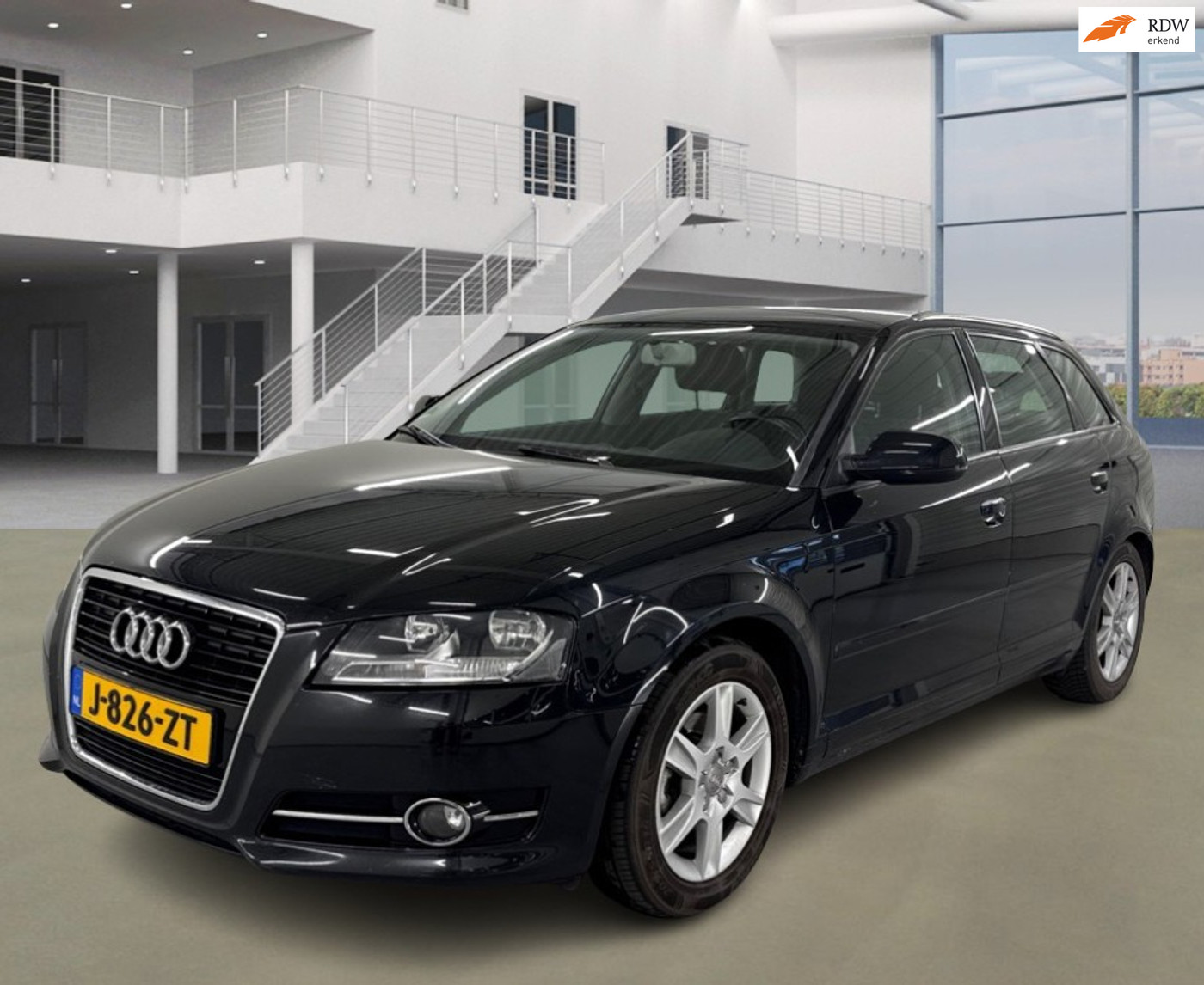 Audi A3 Sportback 1.2 TFSI Ambition Pro Line S NAVI PSENSOR CRUISE TREKHAAK 2 X SLEUTELS 2012 - voorkant