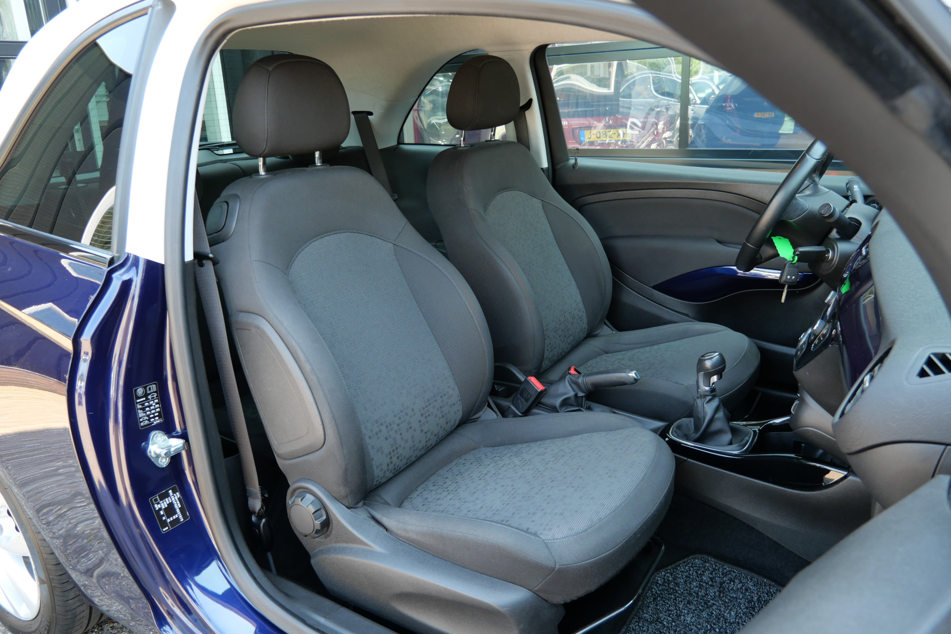 Foto van Opel Adam