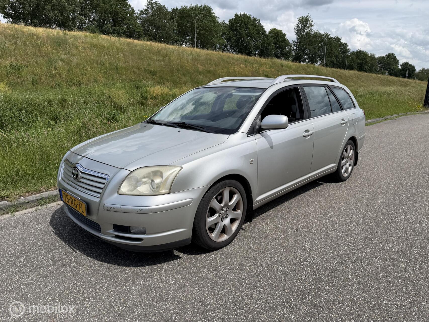 Foto van TOYOTA TOYOTA AVENSIS