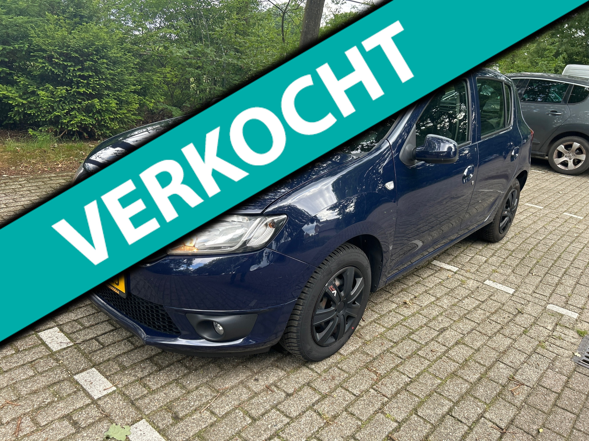 Dacia Sandero 1.2 16V lpg g3 airco trekhaak 2013 - voorkant