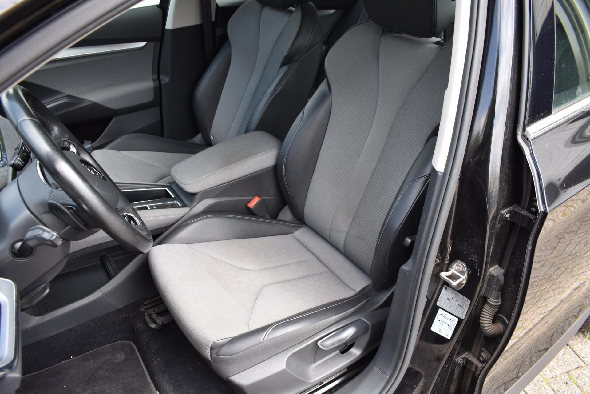 Foto van Skoda Enyaq 80