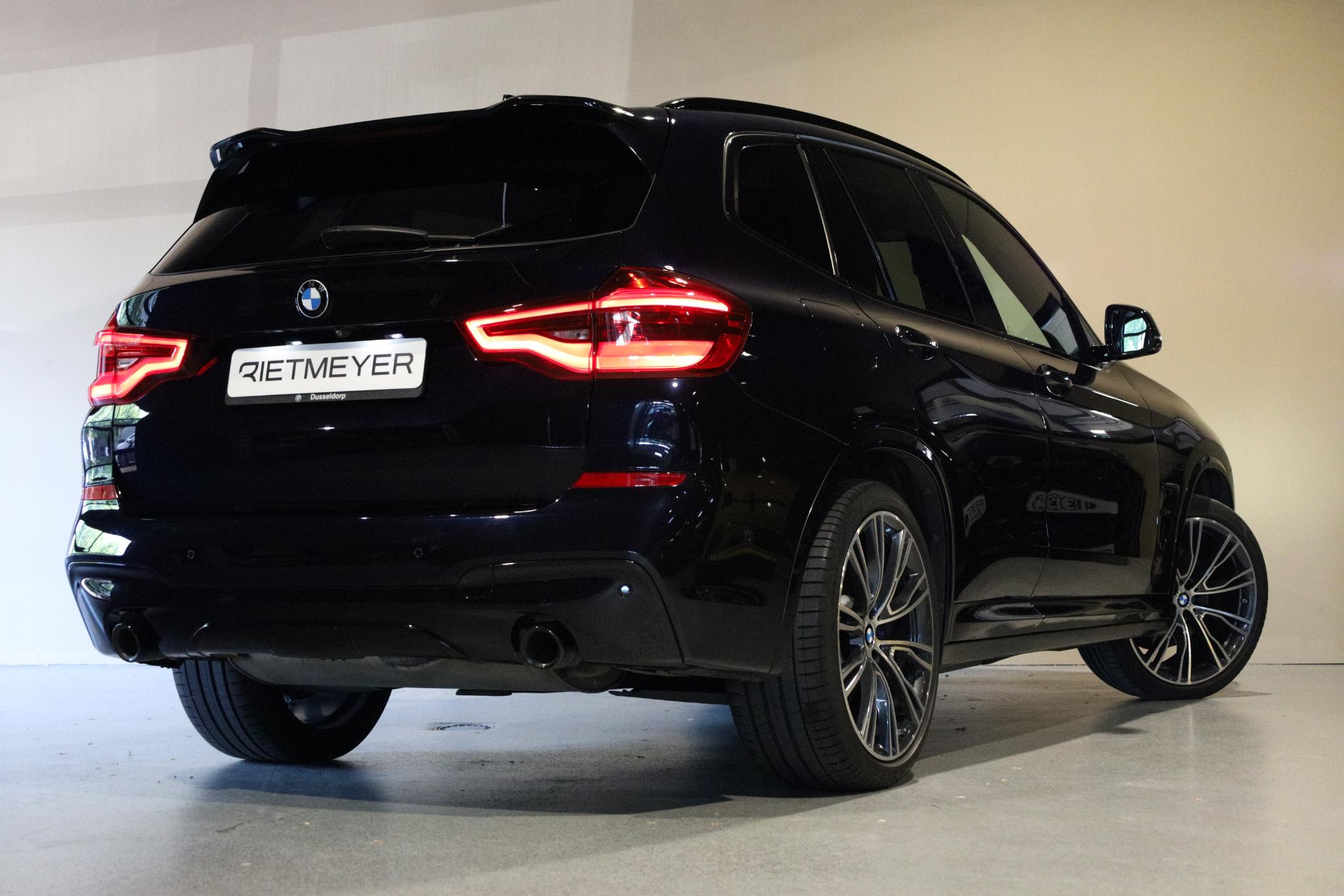 Foto van BMW X3 Xdrive20i