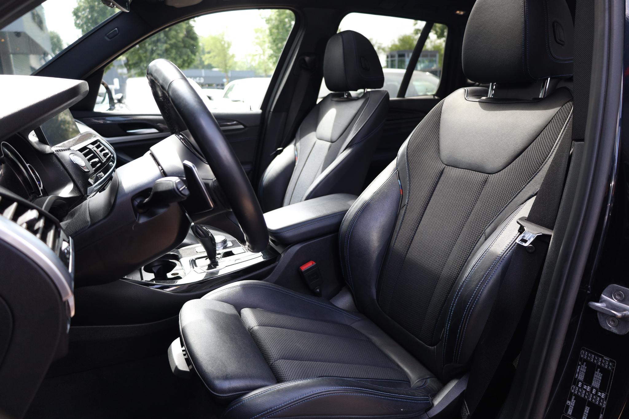 Foto van BMW X3 Xdrive20i