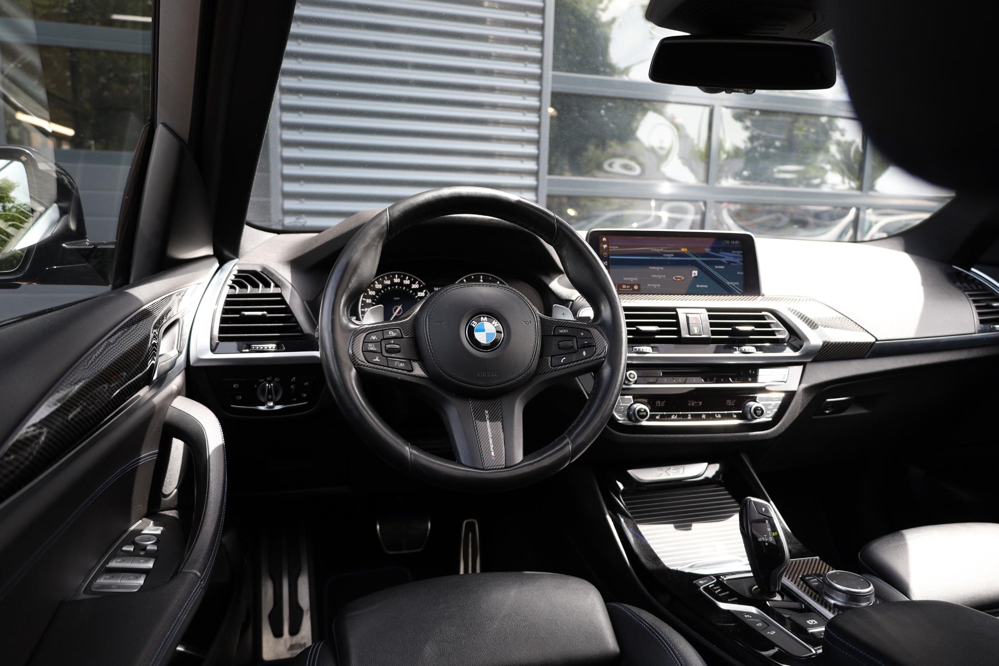 Foto van BMW X3 Xdrive20i