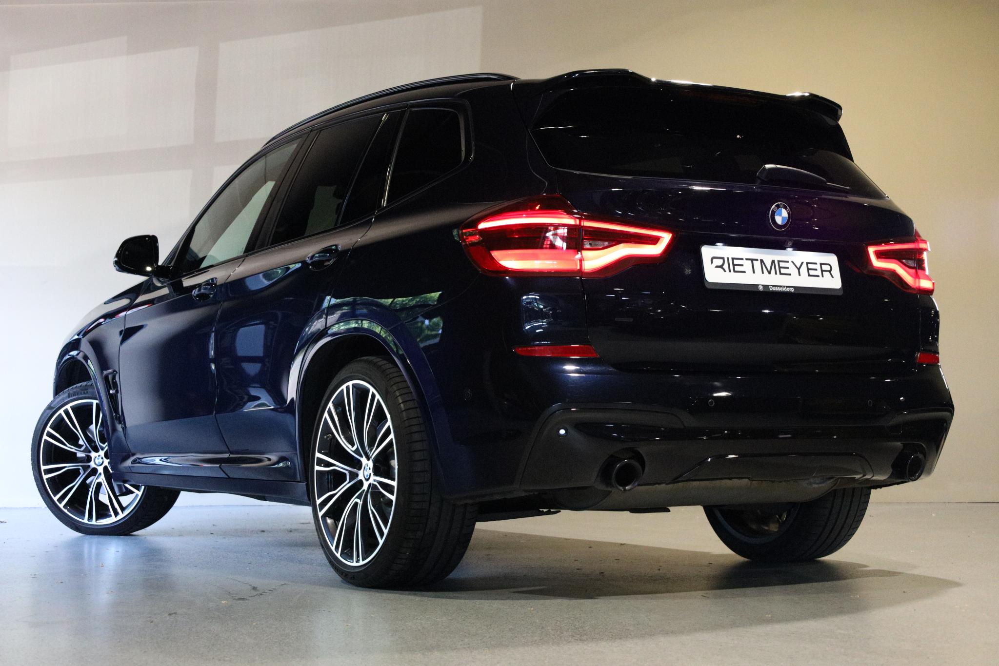Foto van BMW X3 Xdrive20i