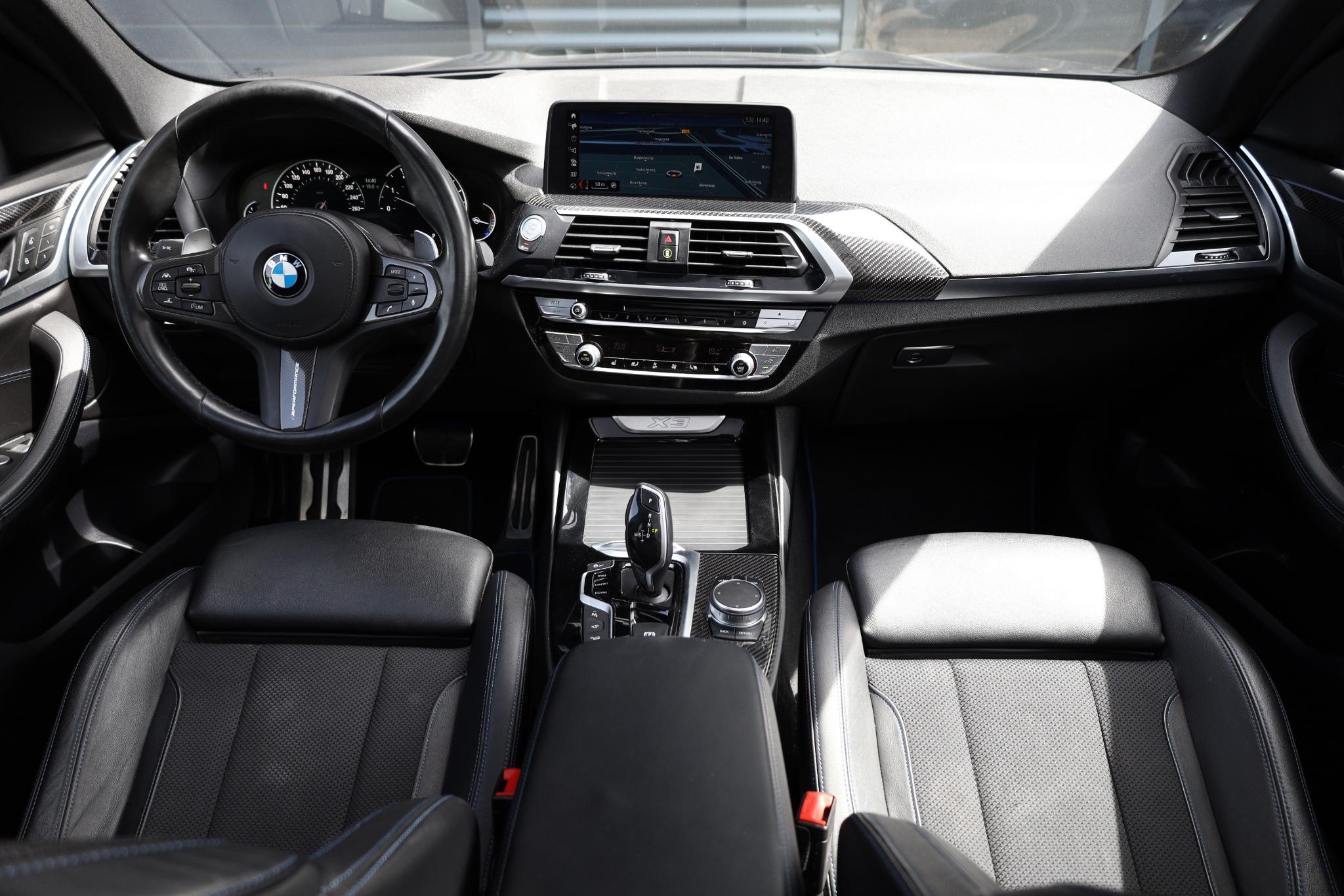 Foto van BMW X3 Xdrive20i