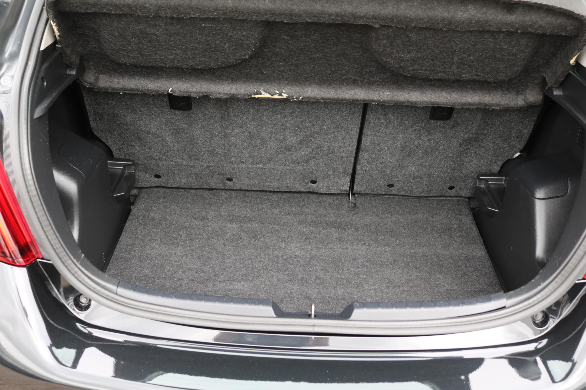 Foto van Toyota Toyota Yaris Hybrid