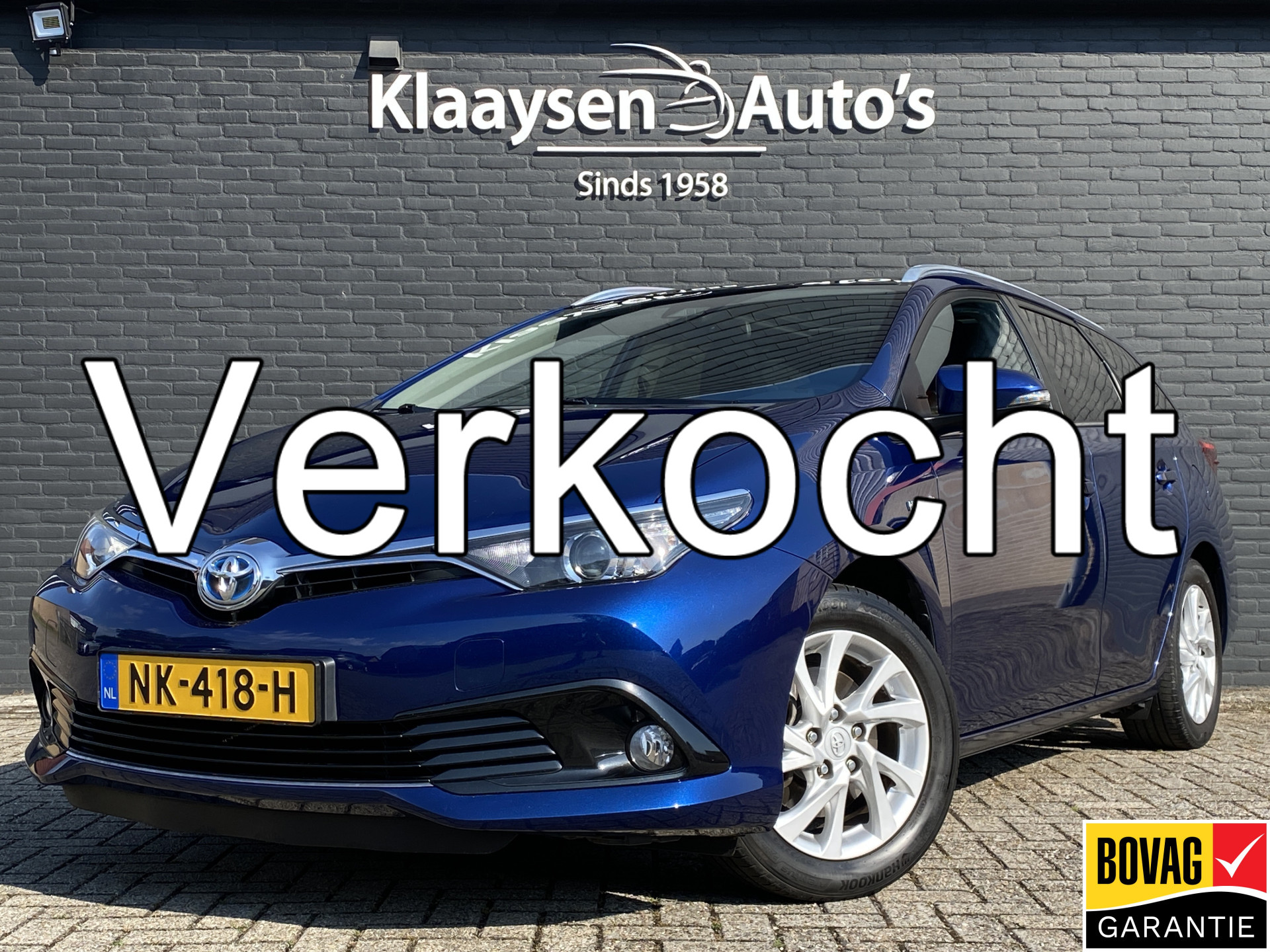 Toyota Toyota Auris 1.8 Hybrid 136 pk Trend AUT. | navigatie | panoramadak | climate control | camera | privacy glas 2017 - voorkant